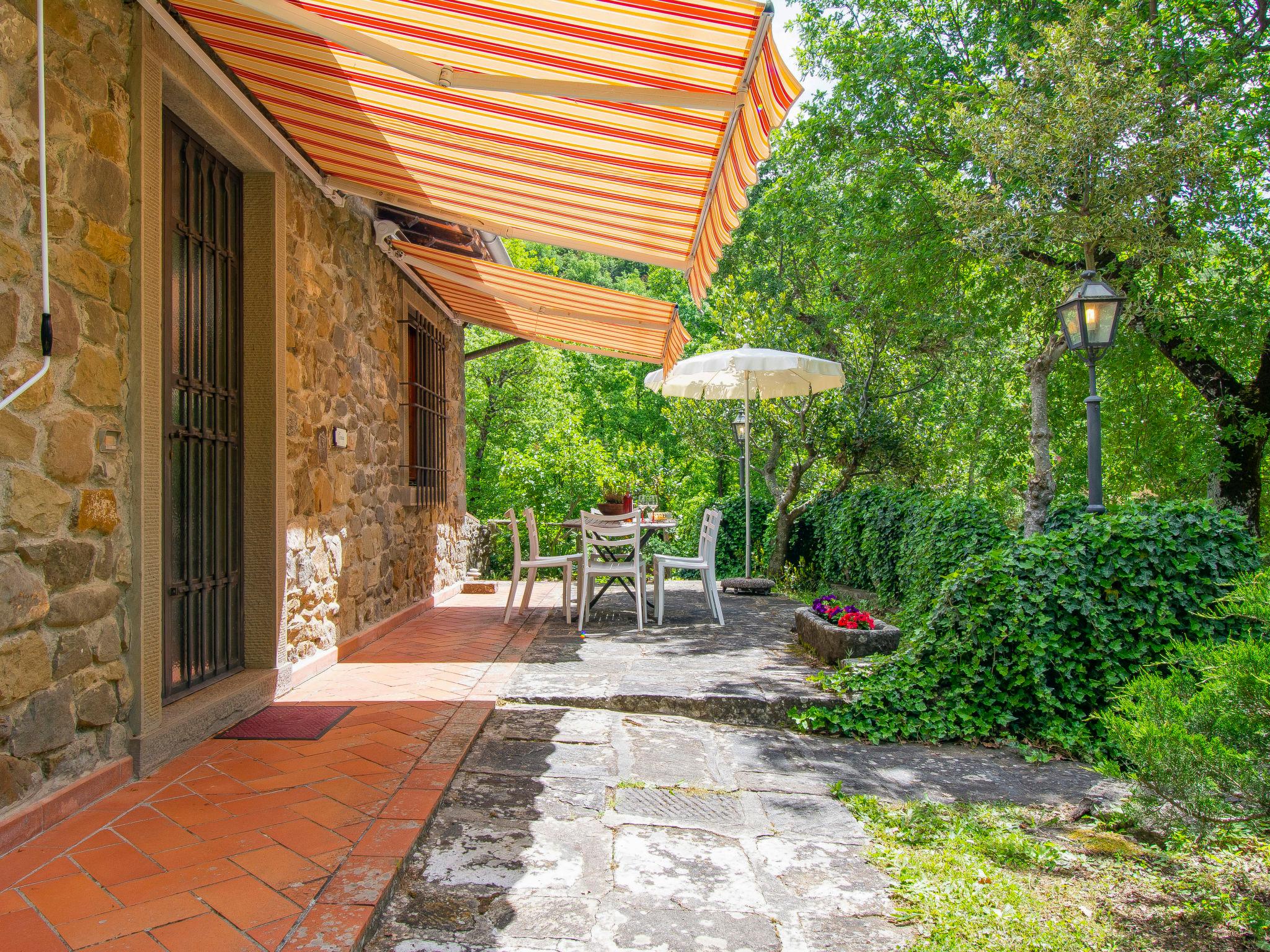 Photo 21 - Maison de 2 chambres à Loro Ciuffenna avec piscine et jardin