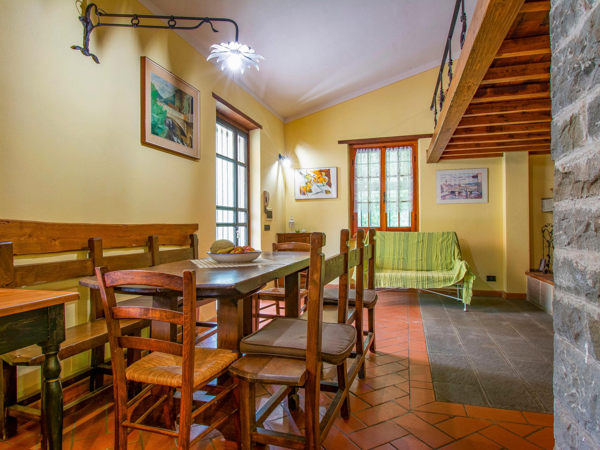 Photo 8 - Maison de 2 chambres à Loro Ciuffenna avec piscine et jardin