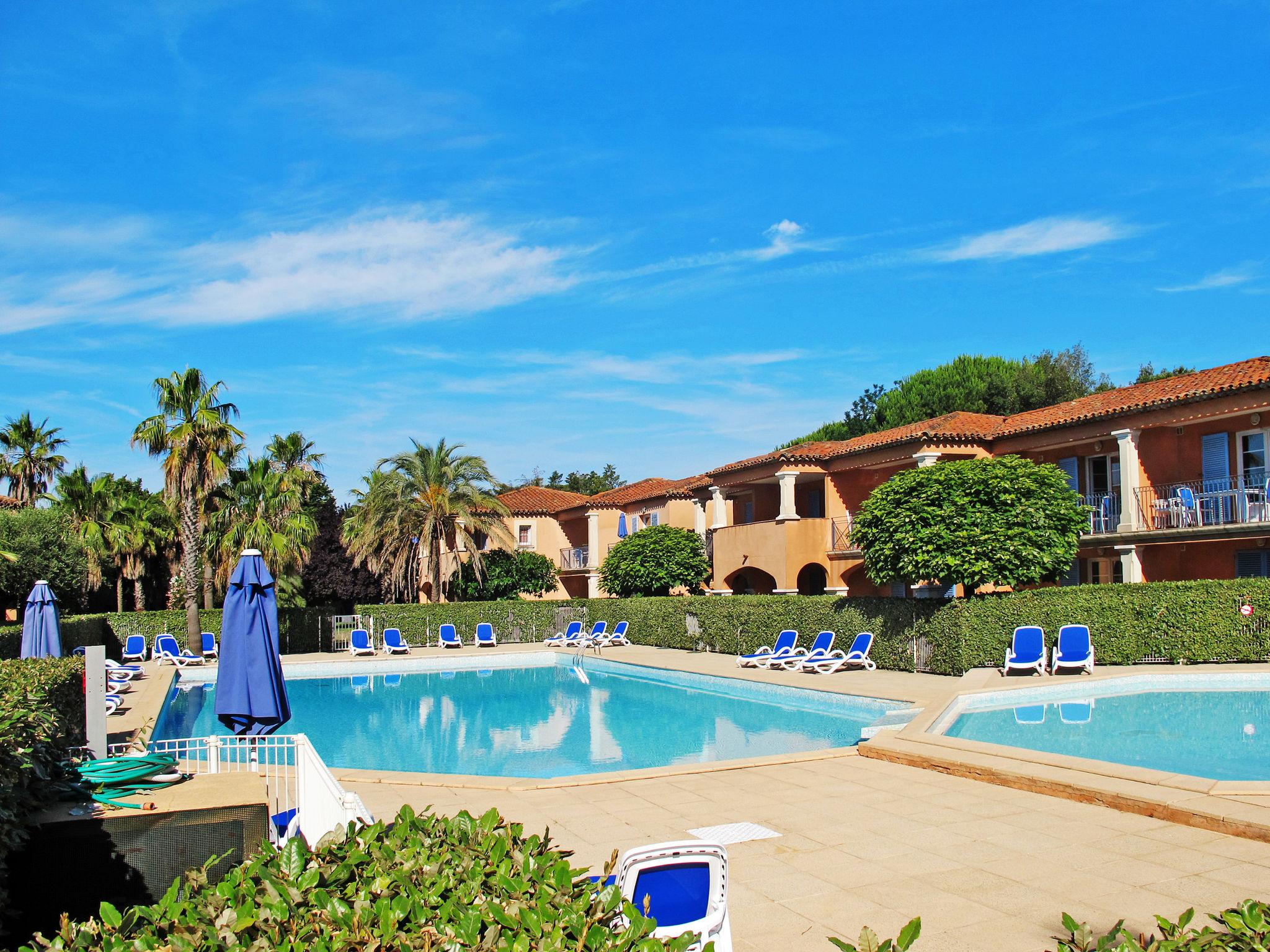 Photo 2 - Appartement de 2 chambres à Grimaud avec piscine et terrasse