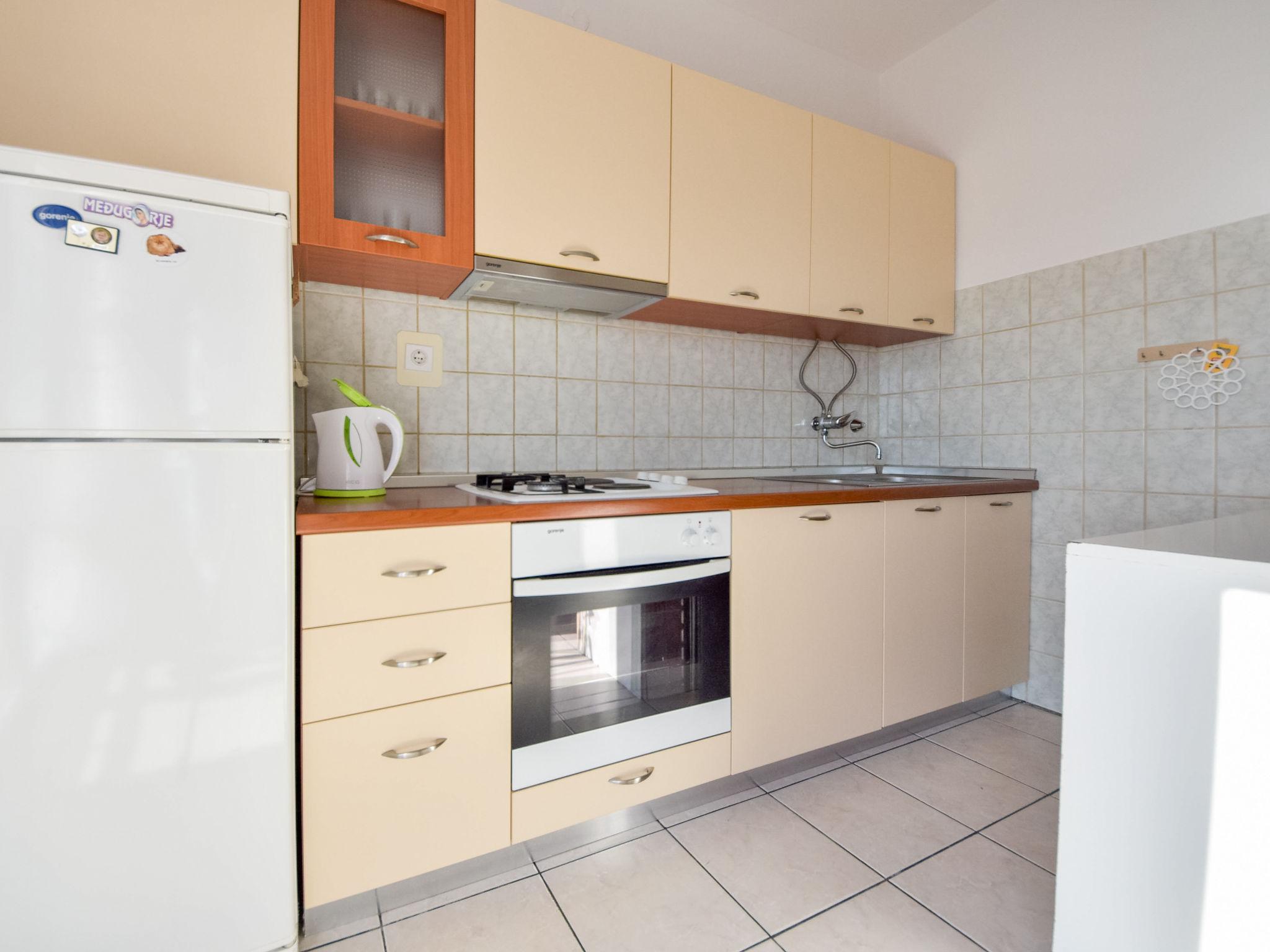 Foto 4 - Apartamento de 4 quartos em Starigrad com jardim