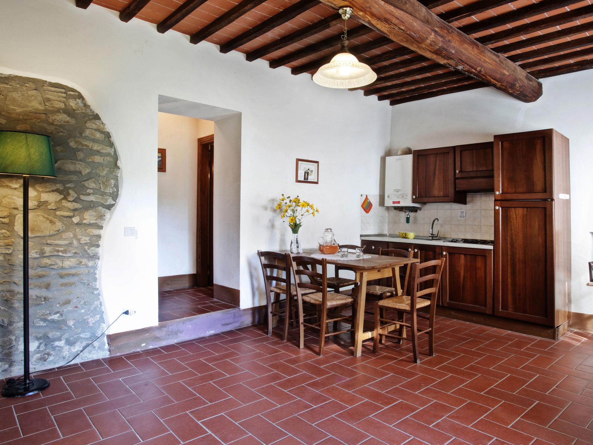 Photo 9 - 2 bedroom Apartment in Gaiole in Chianti with swimming pool and garden