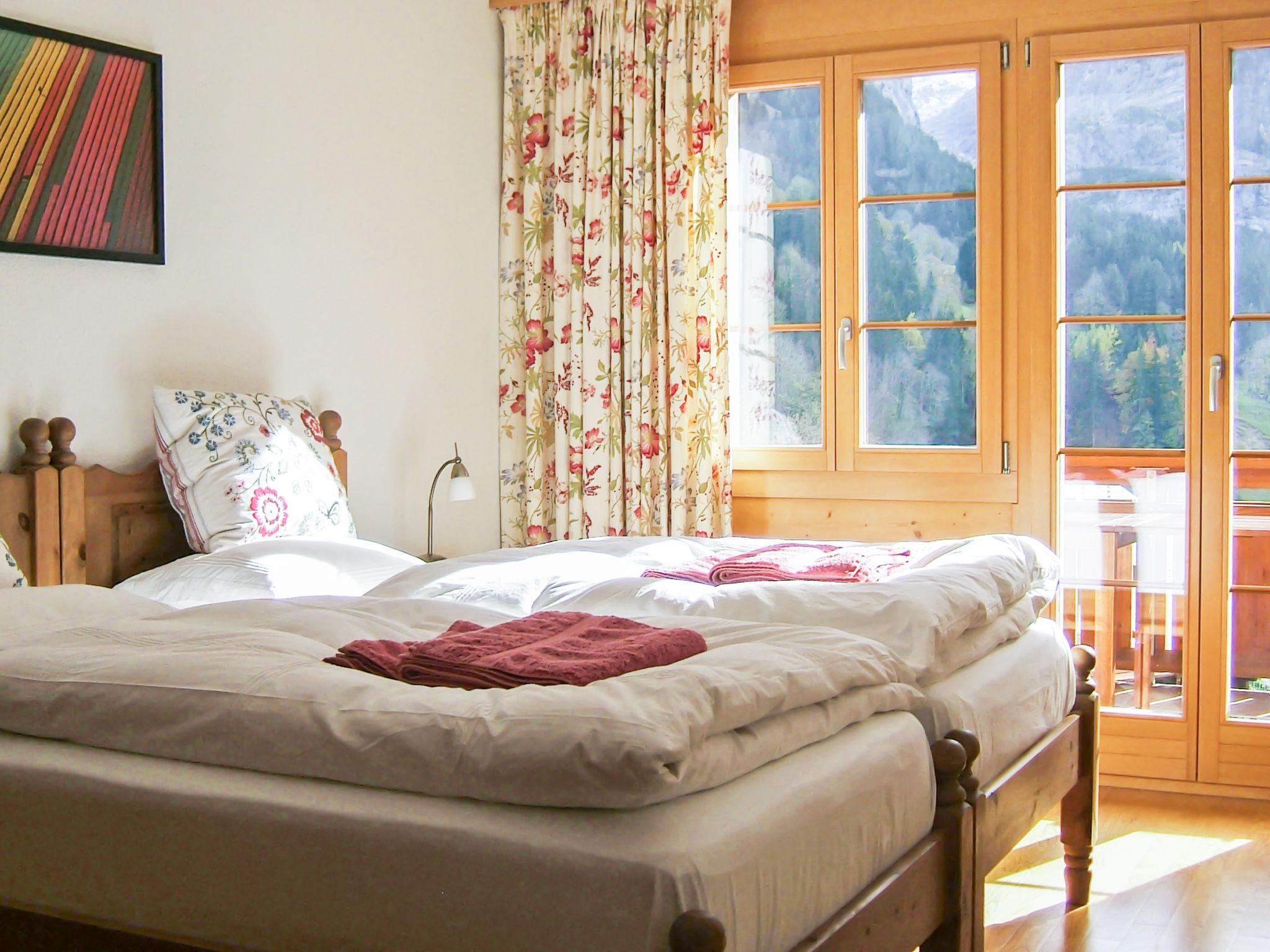 Foto 18 - Appartamento con 4 camere da letto a Grindelwald con sauna e vista sulle montagne