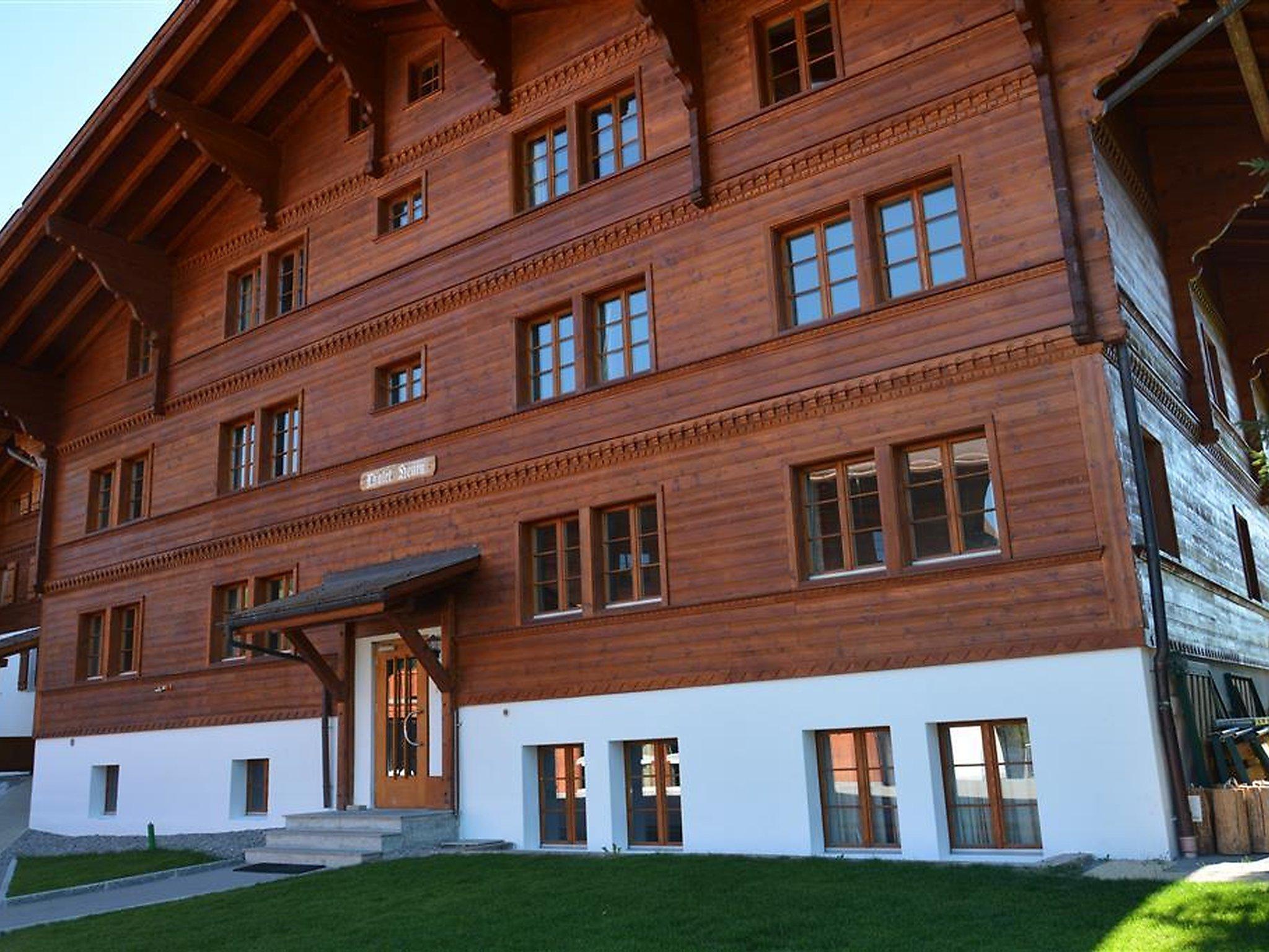 Photo 2 - 6 bedroom Apartment in Saanen