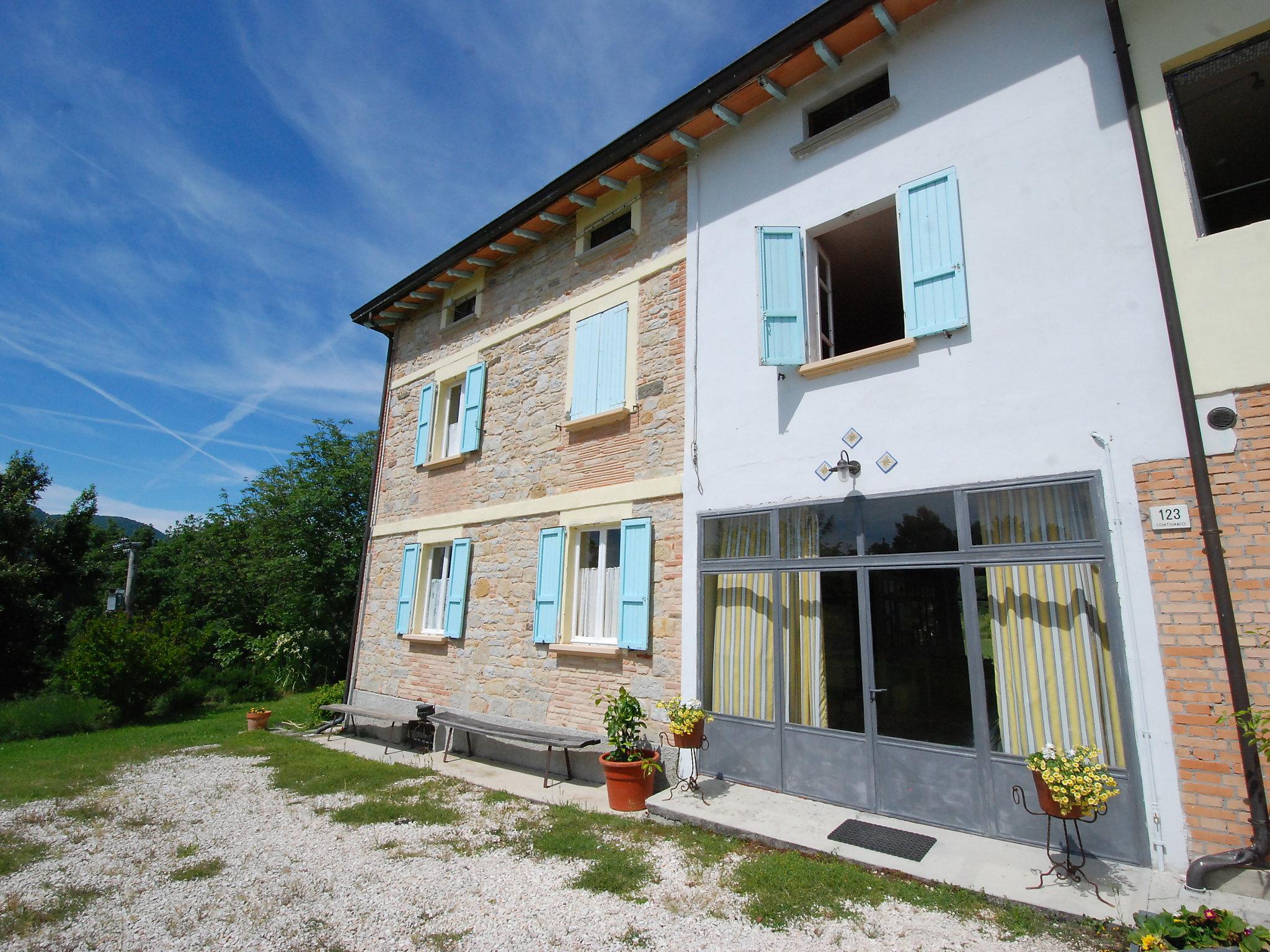 Foto 6 - Casa con 3 camere da letto a Salsomaggiore Terme con piscina e terrazza