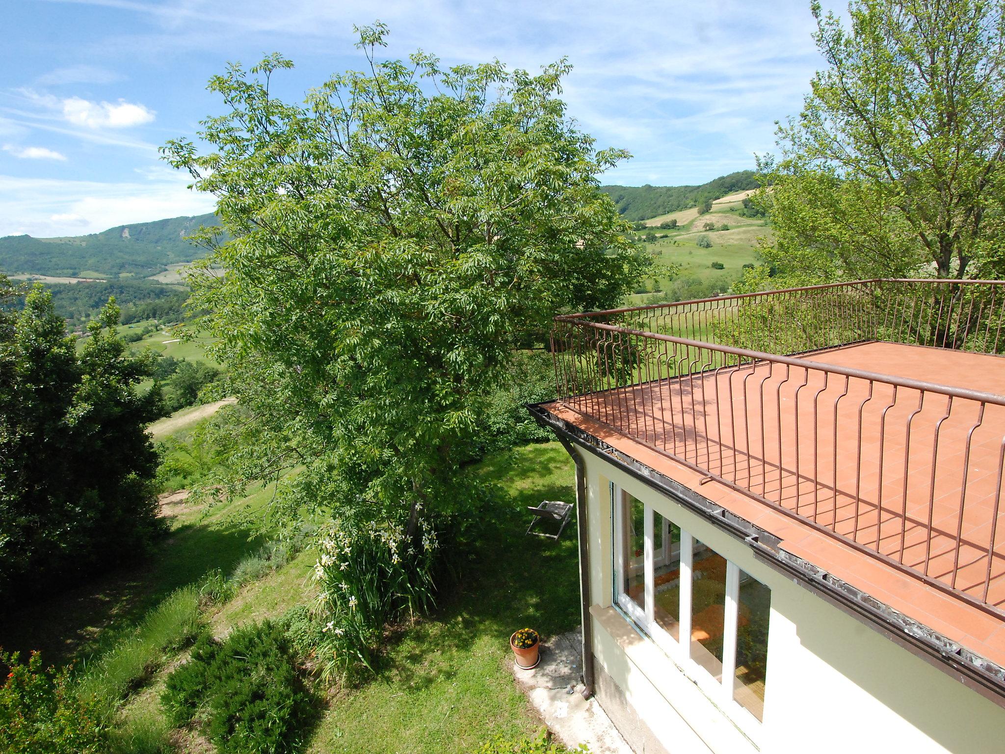 Foto 17 - Casa con 3 camere da letto a Salsomaggiore Terme con piscina e terrazza