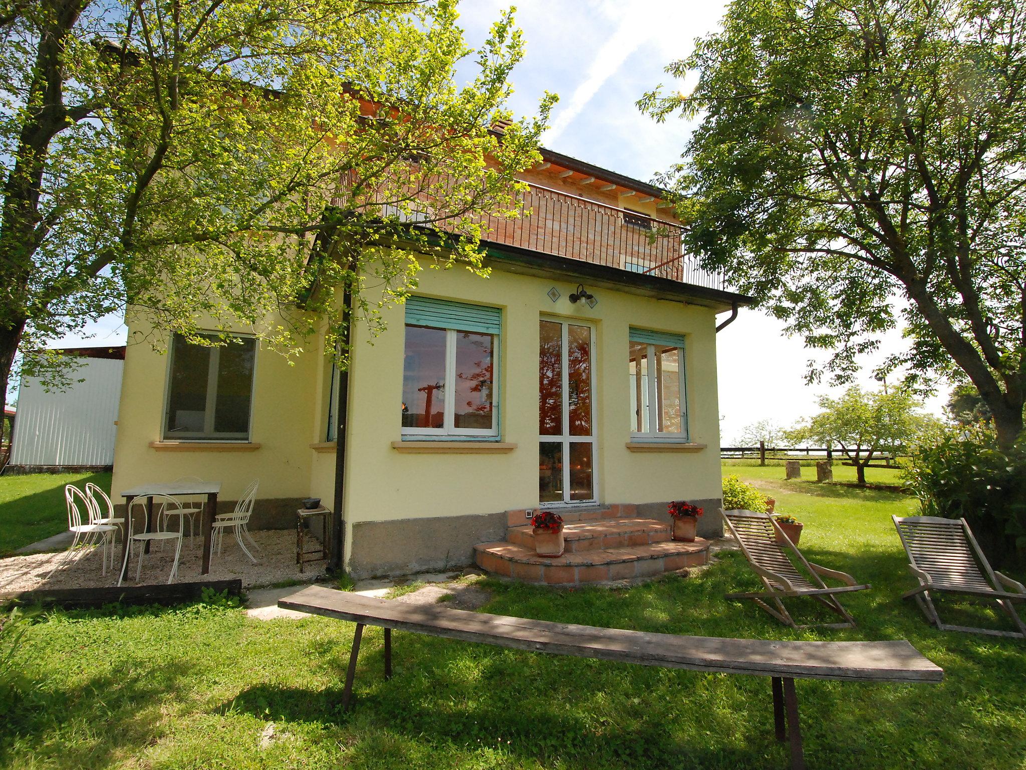 Foto 25 - Casa con 3 camere da letto a Salsomaggiore Terme con piscina e terrazza