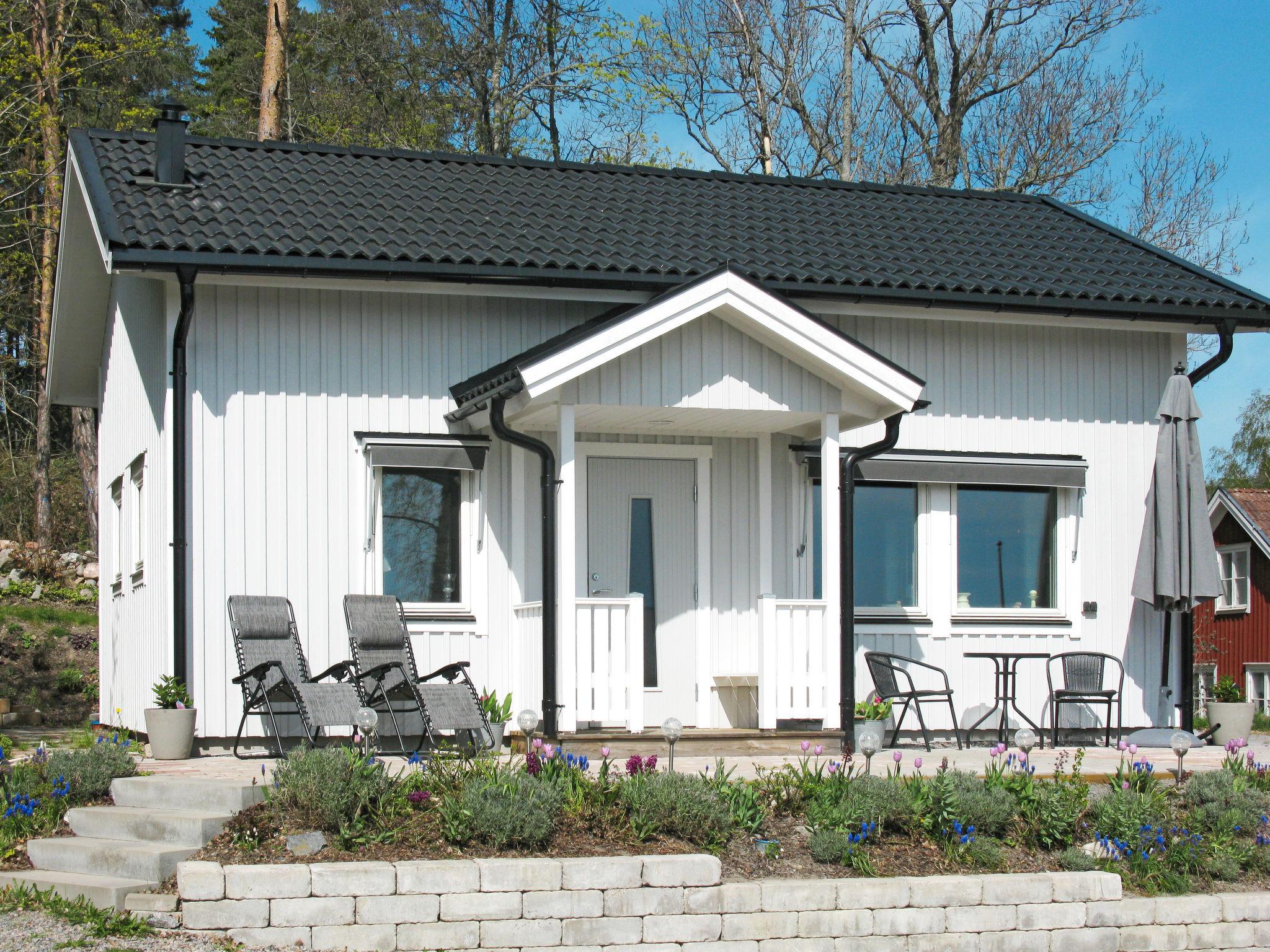 Foto 10 - Haus mit 1 Schlafzimmer in Vikbolandet mit garten und terrasse
