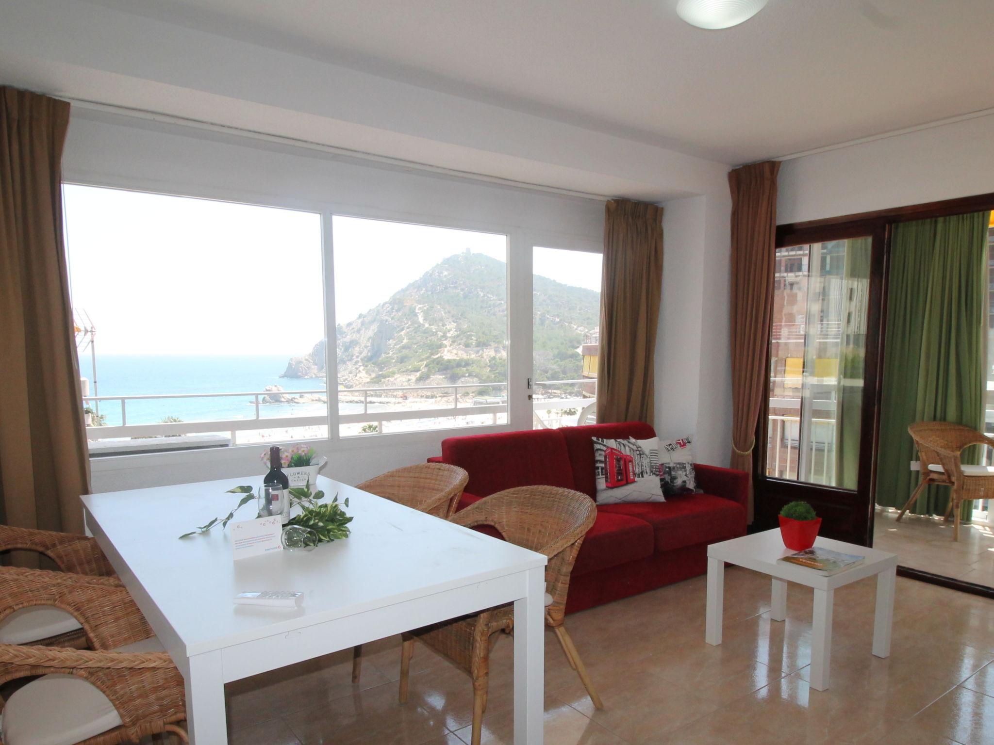 Foto 2 - Apartamento de 2 quartos em Benidorm com terraço