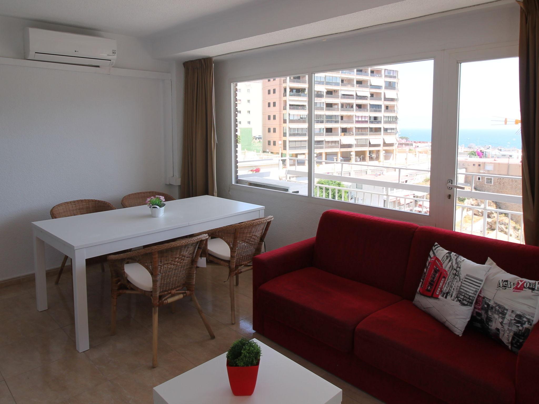 Foto 6 - Apartamento de 2 habitaciones en Benidorm con terraza y vistas al mar
