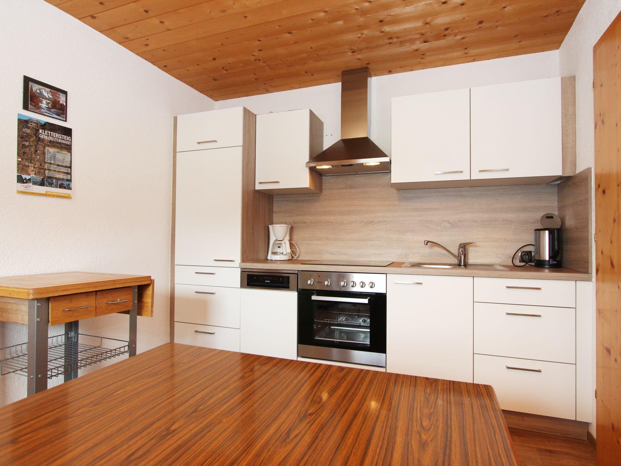 Photo 2 - 2 bedroom Apartment in Gerlosberg with terrace and mountain view