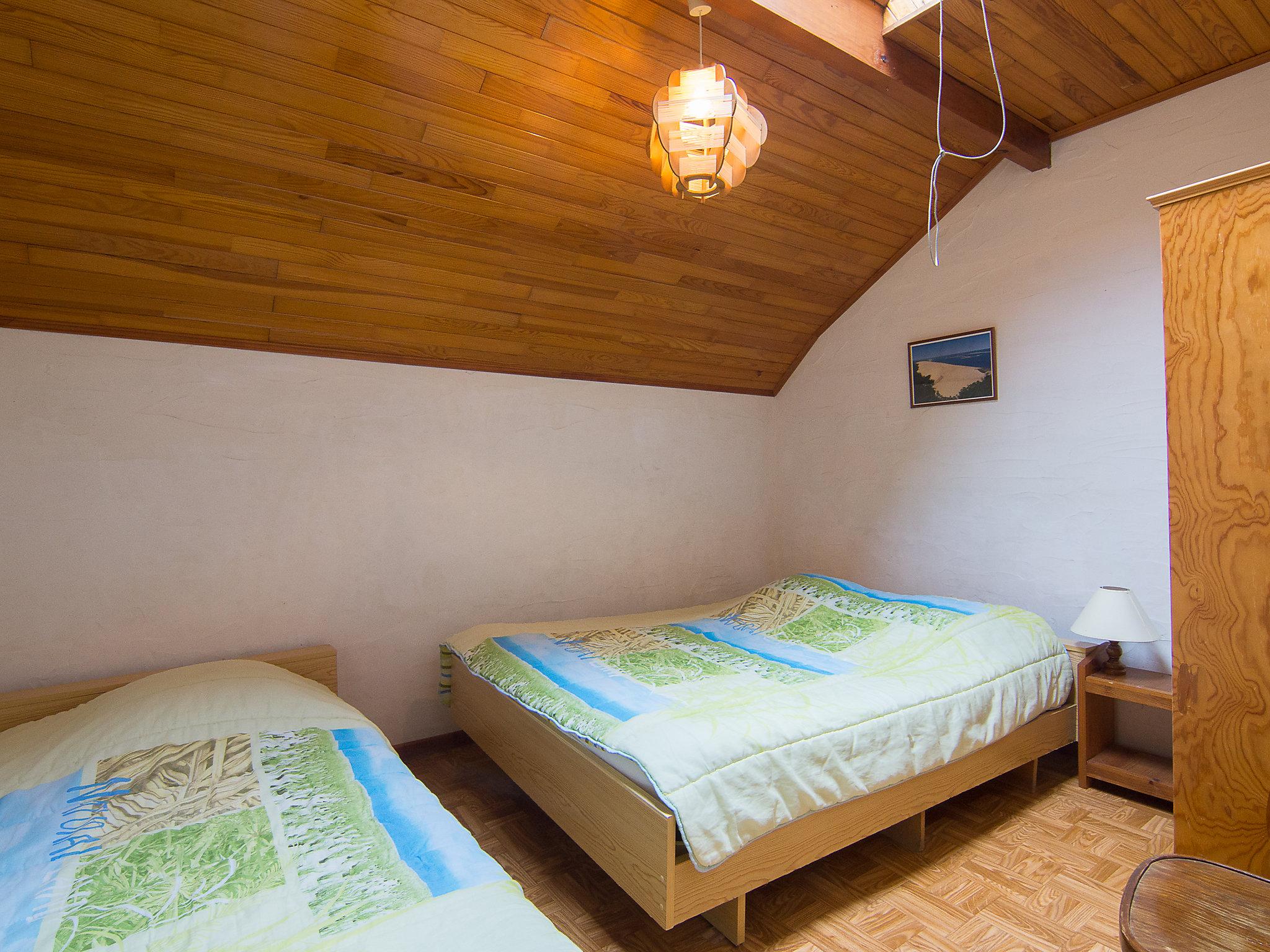 Foto 11 - Casa con 2 camere da letto a Mimizan con terrazza
