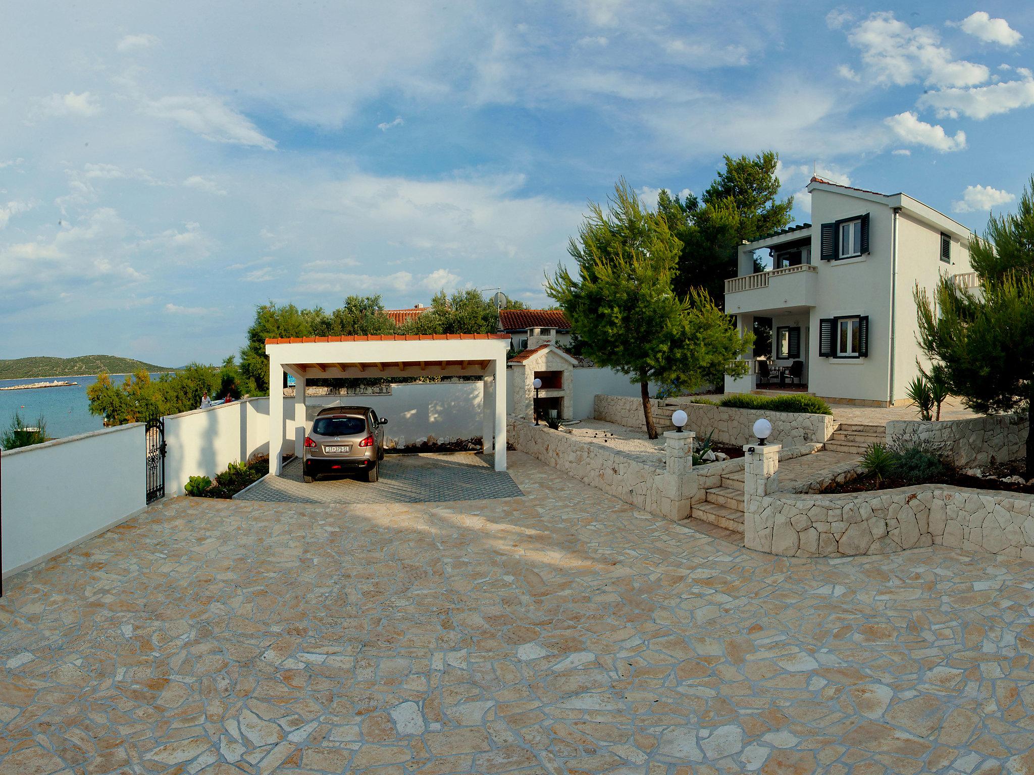 Photo 22 - 2 bedroom House in Marina with private pool and sea view