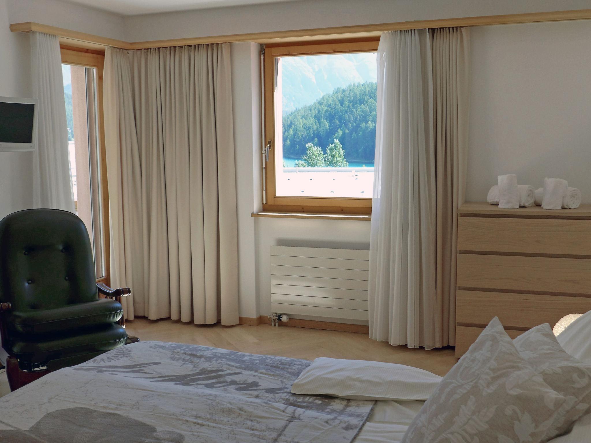 Foto 13 - Apartamento de 1 habitación en Sankt Moritz con vistas a la montaña