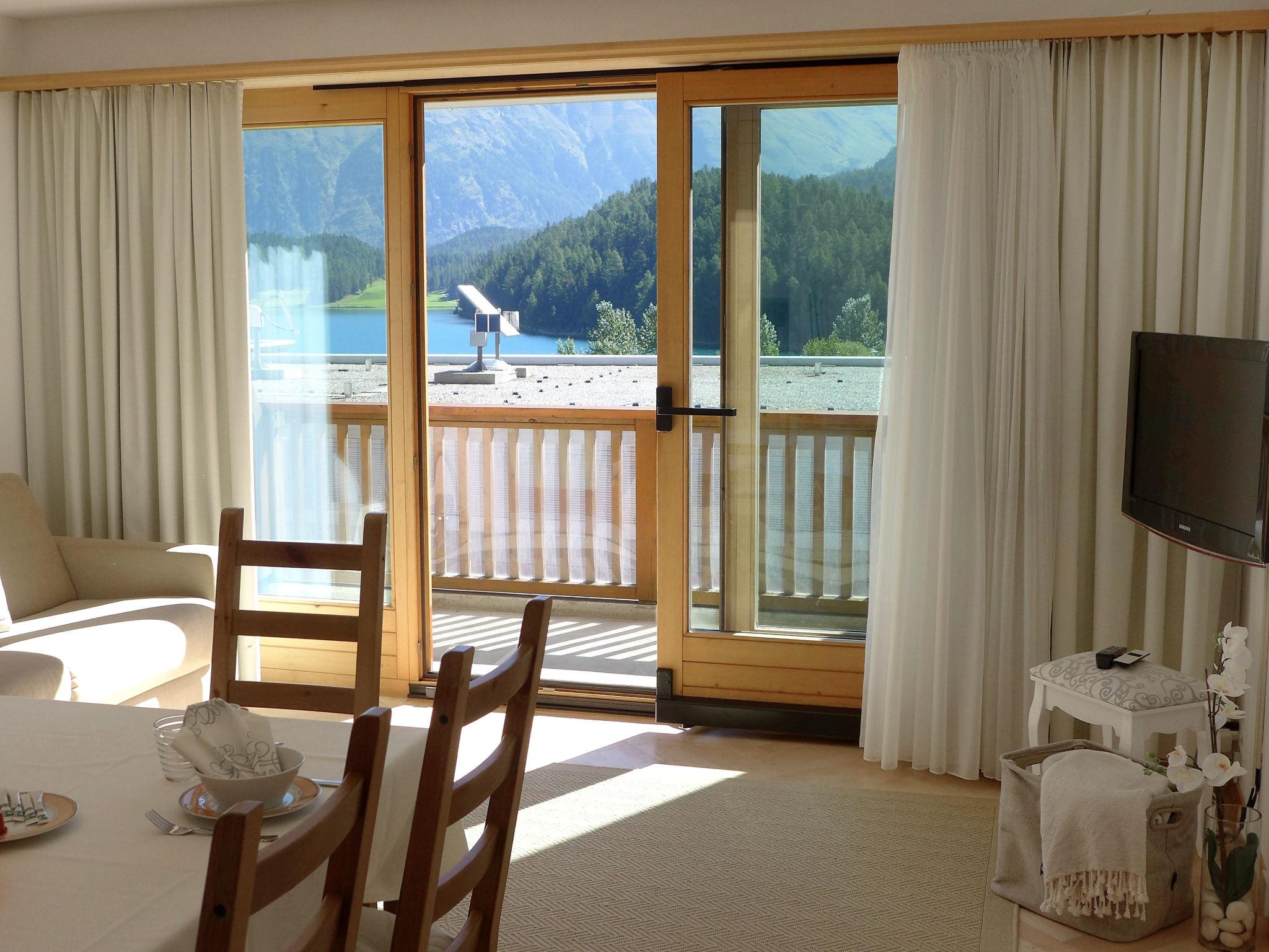 Foto 9 - Apartamento de 1 quarto em Sankt Moritz com vista para a montanha