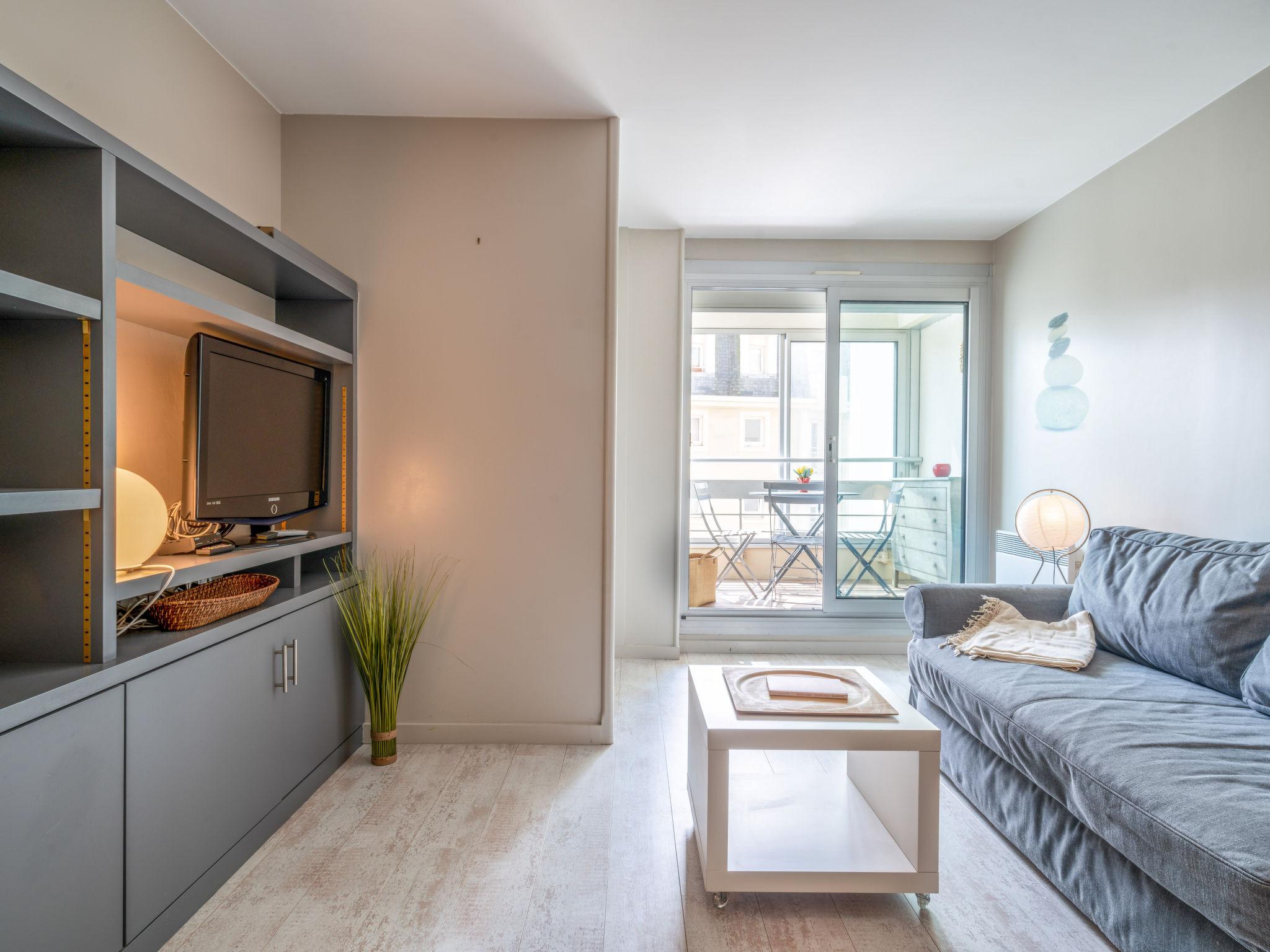 Foto 6 - Apartamento de 1 quarto em Biarritz com piscina e vistas do mar