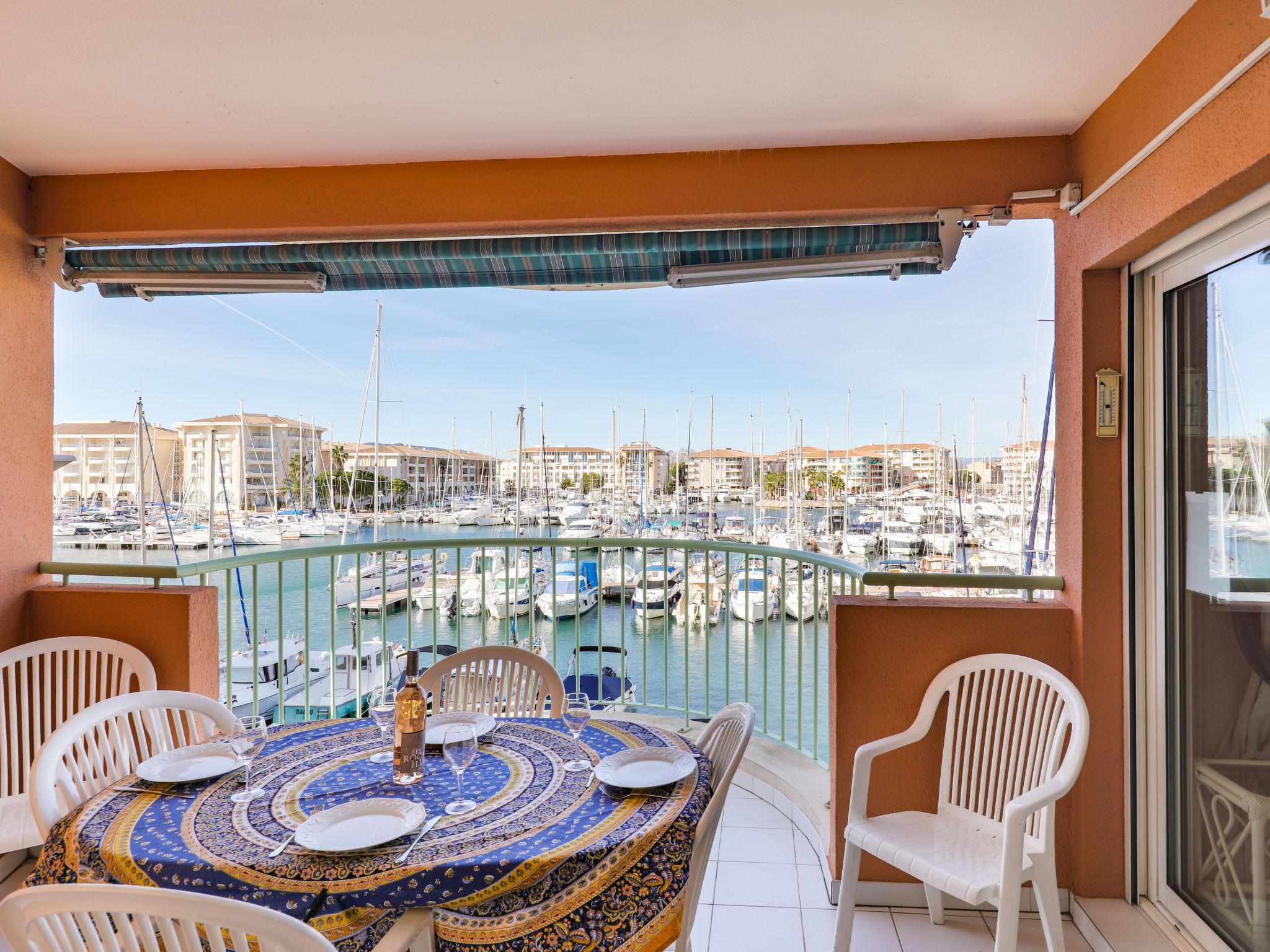 Foto 2 - Apartamento de 1 habitación en Fréjus con terraza y vistas al mar