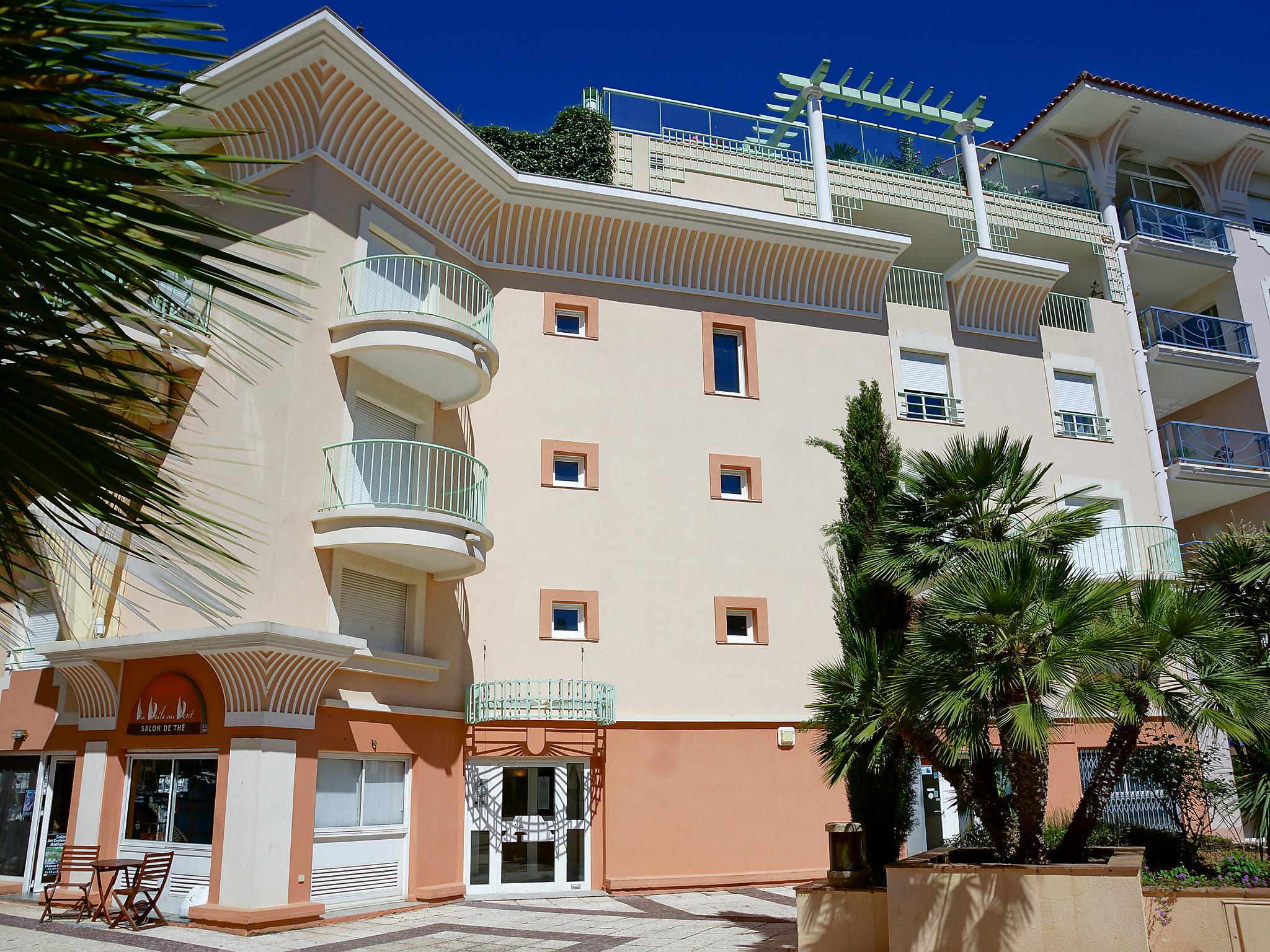 Foto 19 - Apartamento de 1 quarto em Fréjus com terraço e vistas do mar