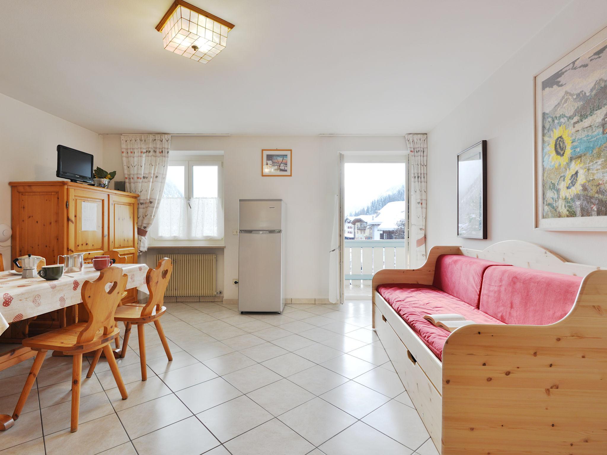 Photo 1 - 1 bedroom Apartment in Campitello di Fassa with mountain view