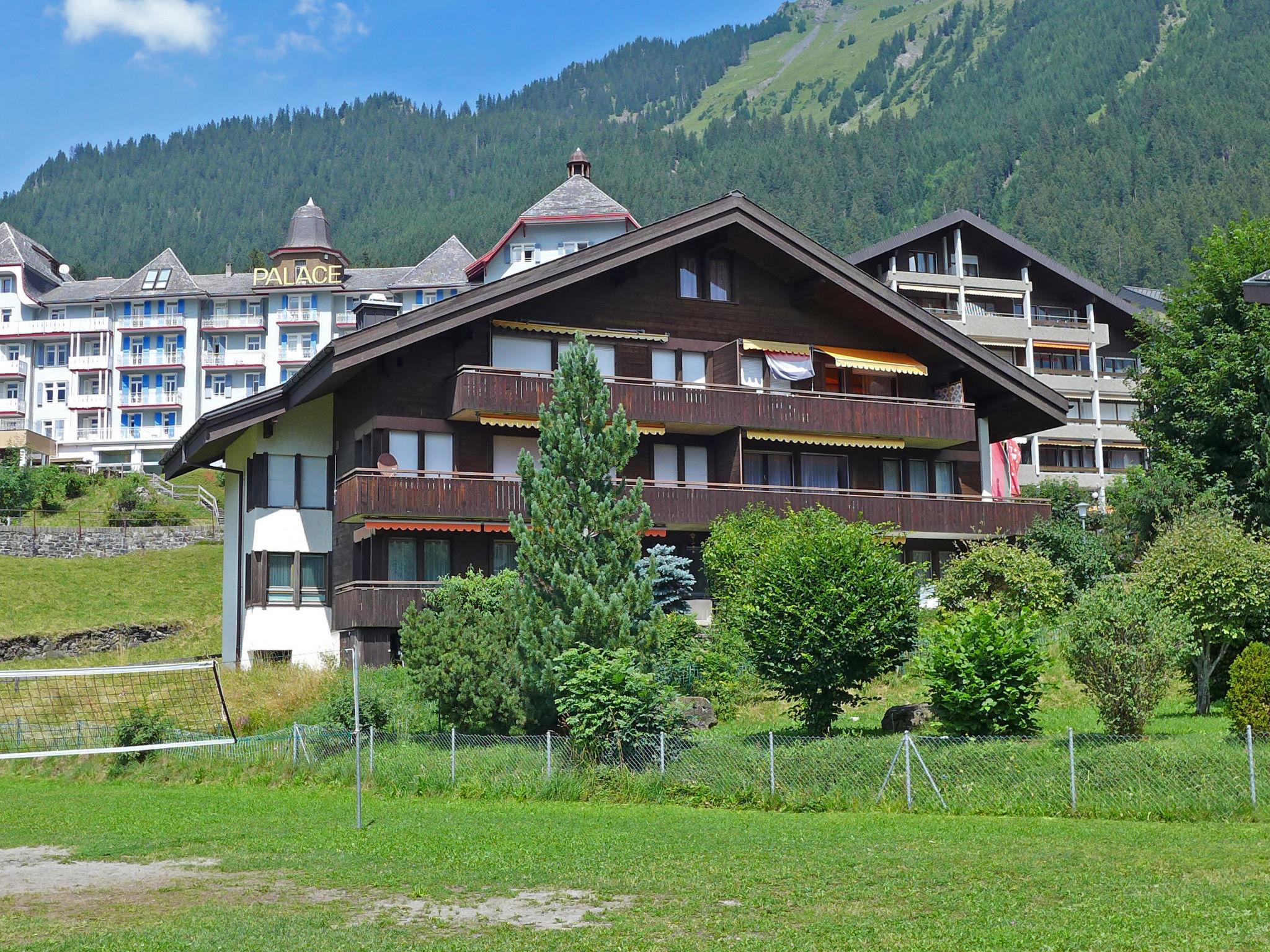 Foto 17 - Appartamento con 2 camere da letto a Lauterbrunnen con giardino e terrazza