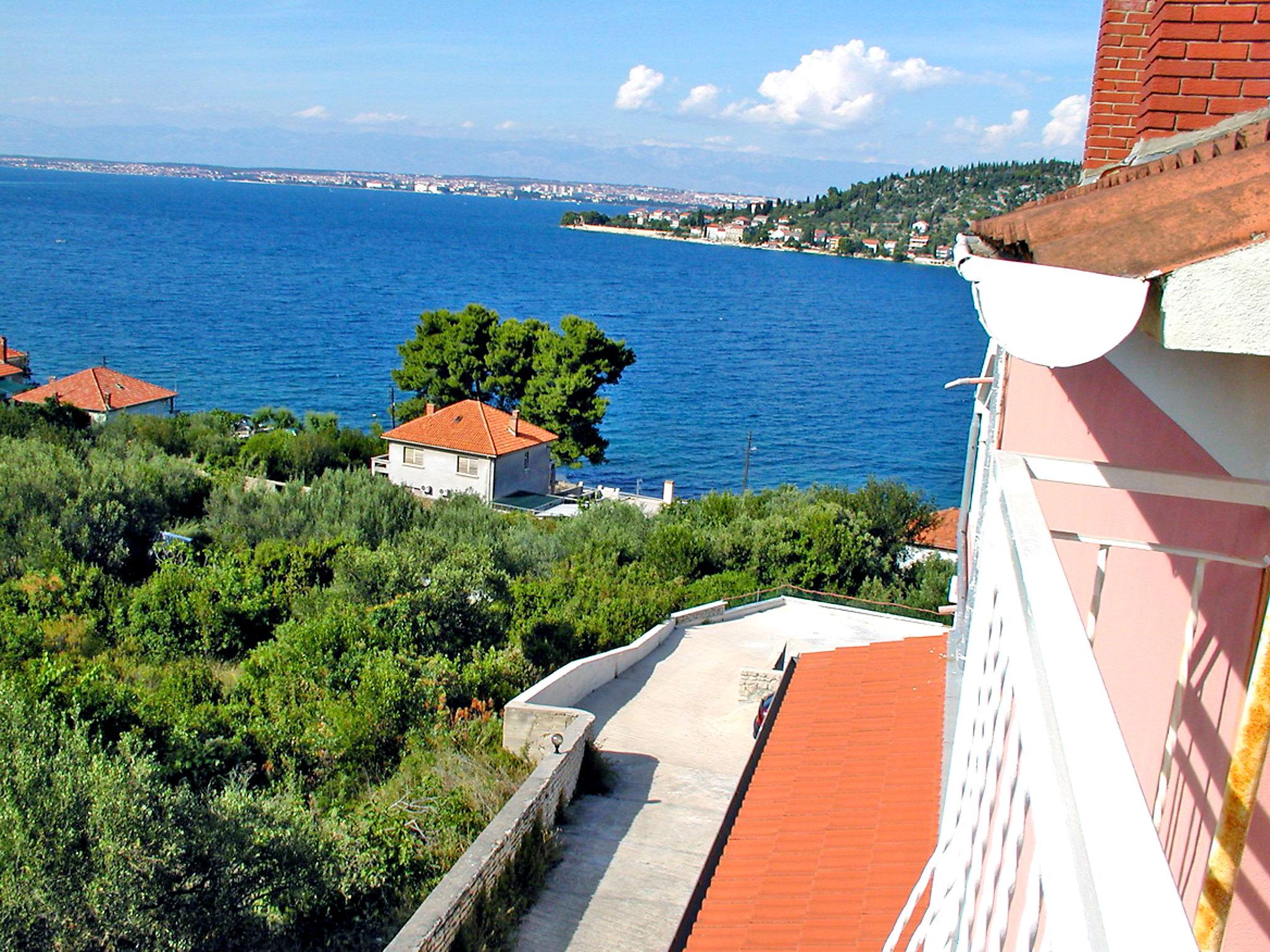 Foto 4 - Apartamento de 2 habitaciones en Kali con piscina y vistas al mar