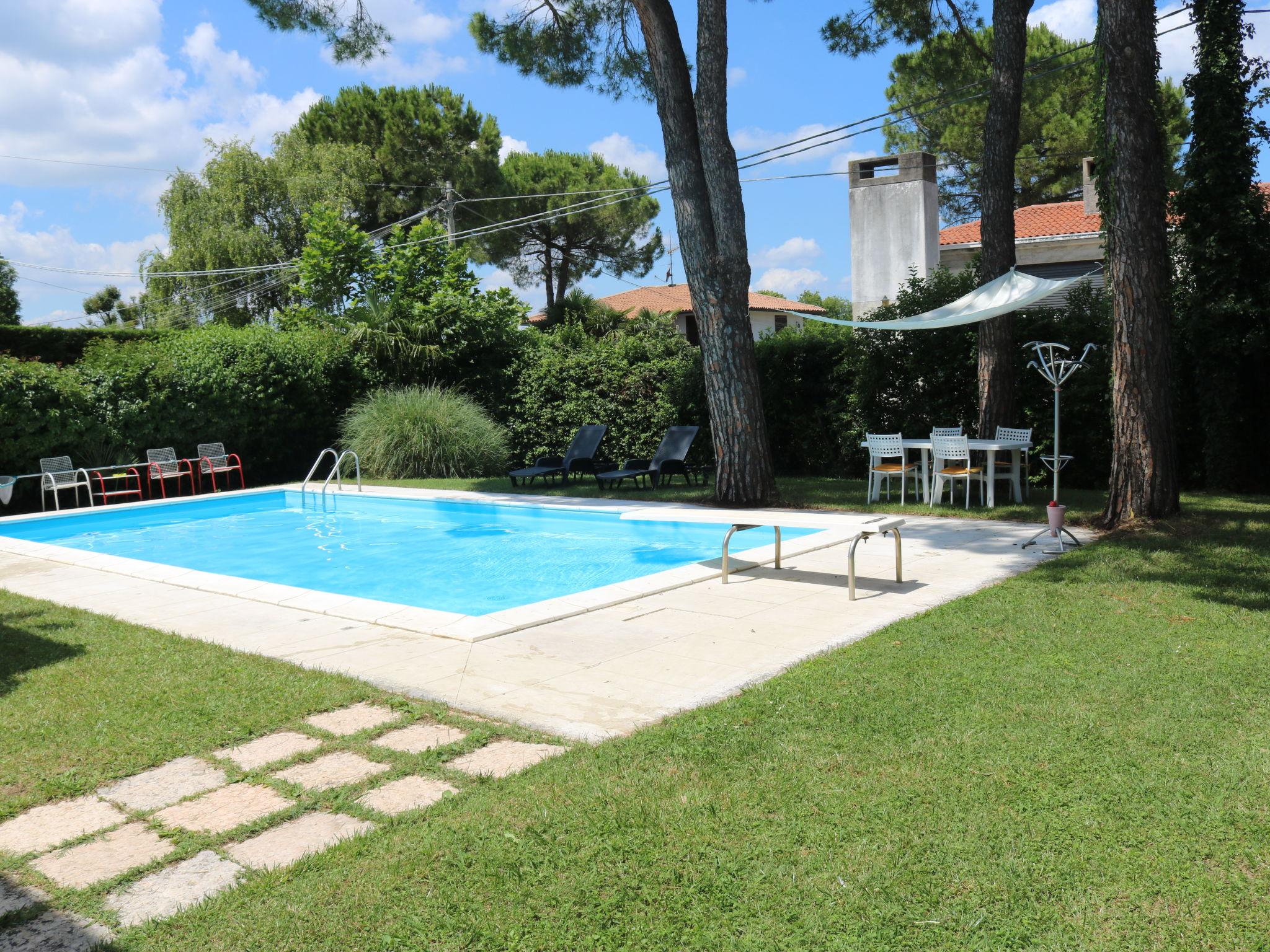 Foto 6 - Casa de 5 habitaciones en Lazise con piscina privada y vistas a la montaña