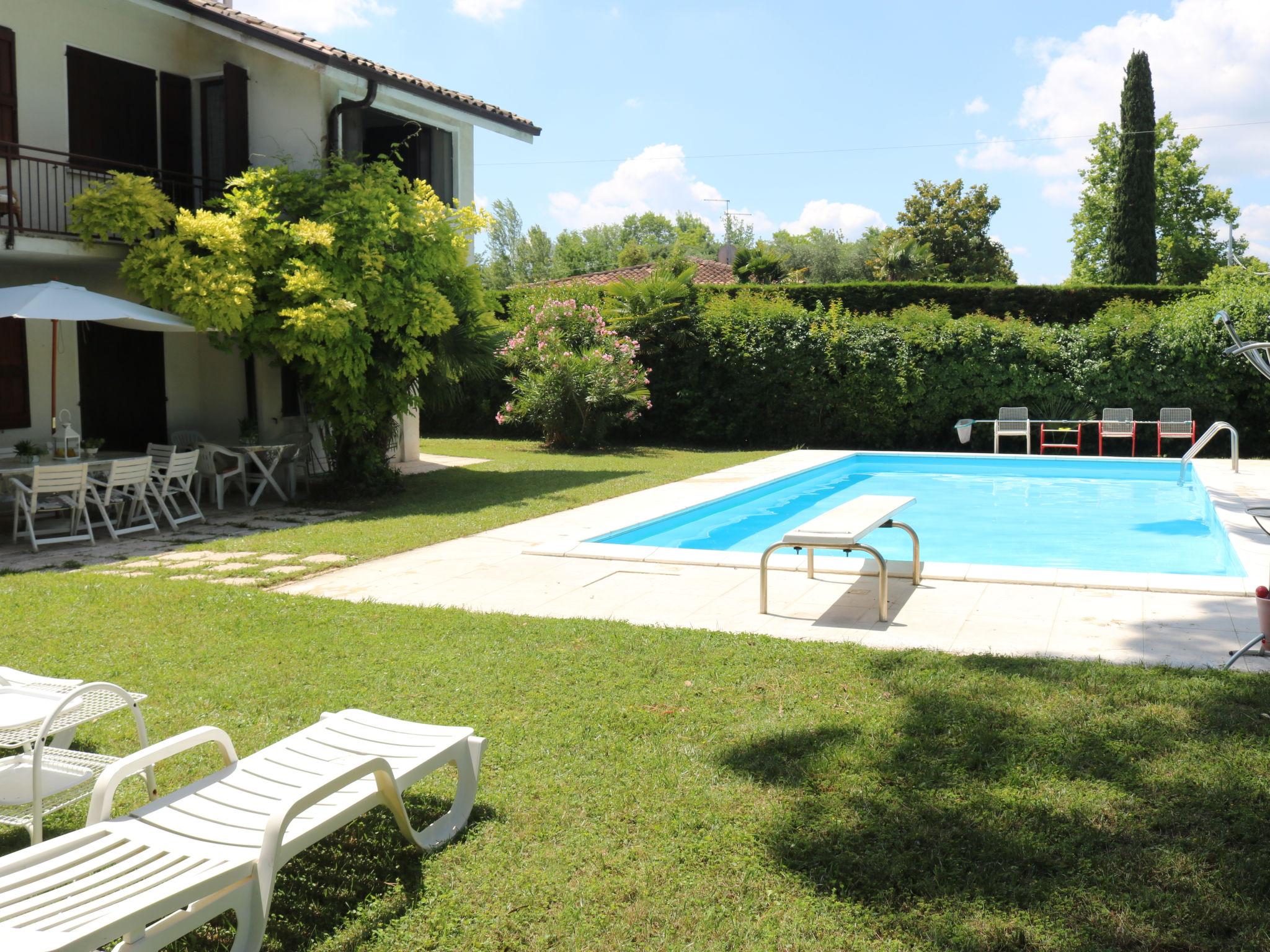 Foto 26 - Casa con 5 camere da letto a Lazise con piscina privata e vista sulle montagne