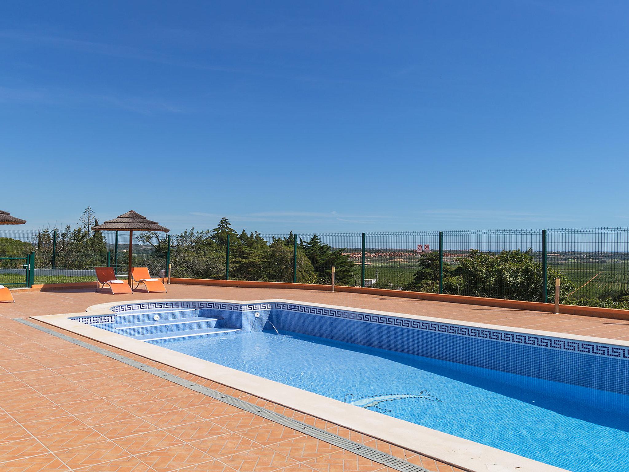 Foto 2 - Casa de 4 habitaciones en Silves con piscina privada y jardín