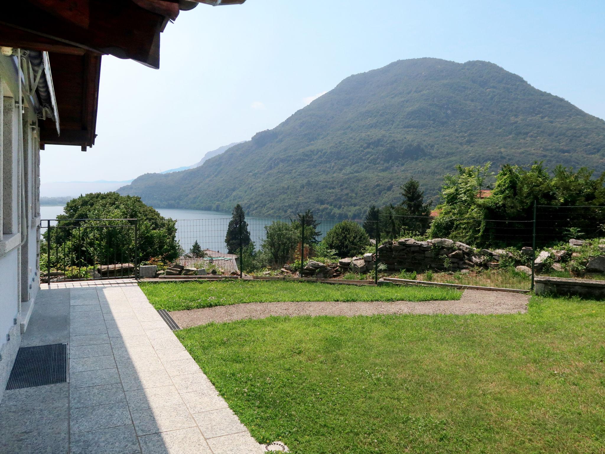 Photo 27 - Maison de 2 chambres à Mergozzo avec jardin et terrasse