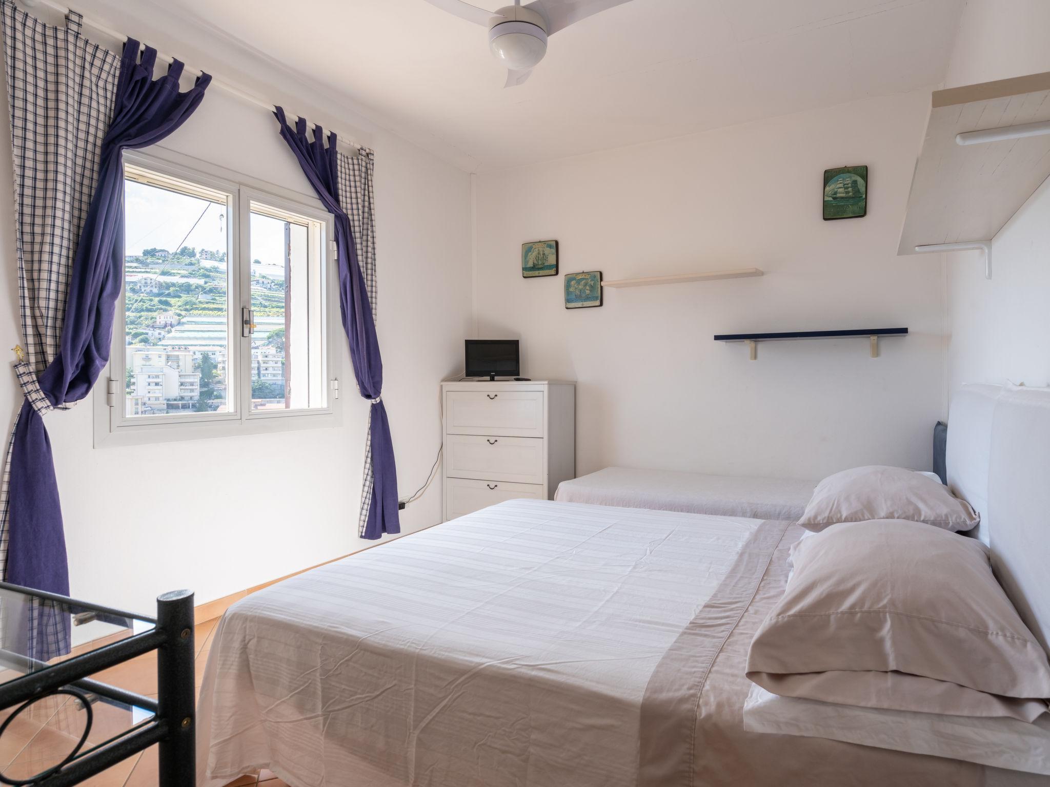 Foto 3 - Casa de 1 habitación en Sanremo con terraza y vistas al mar