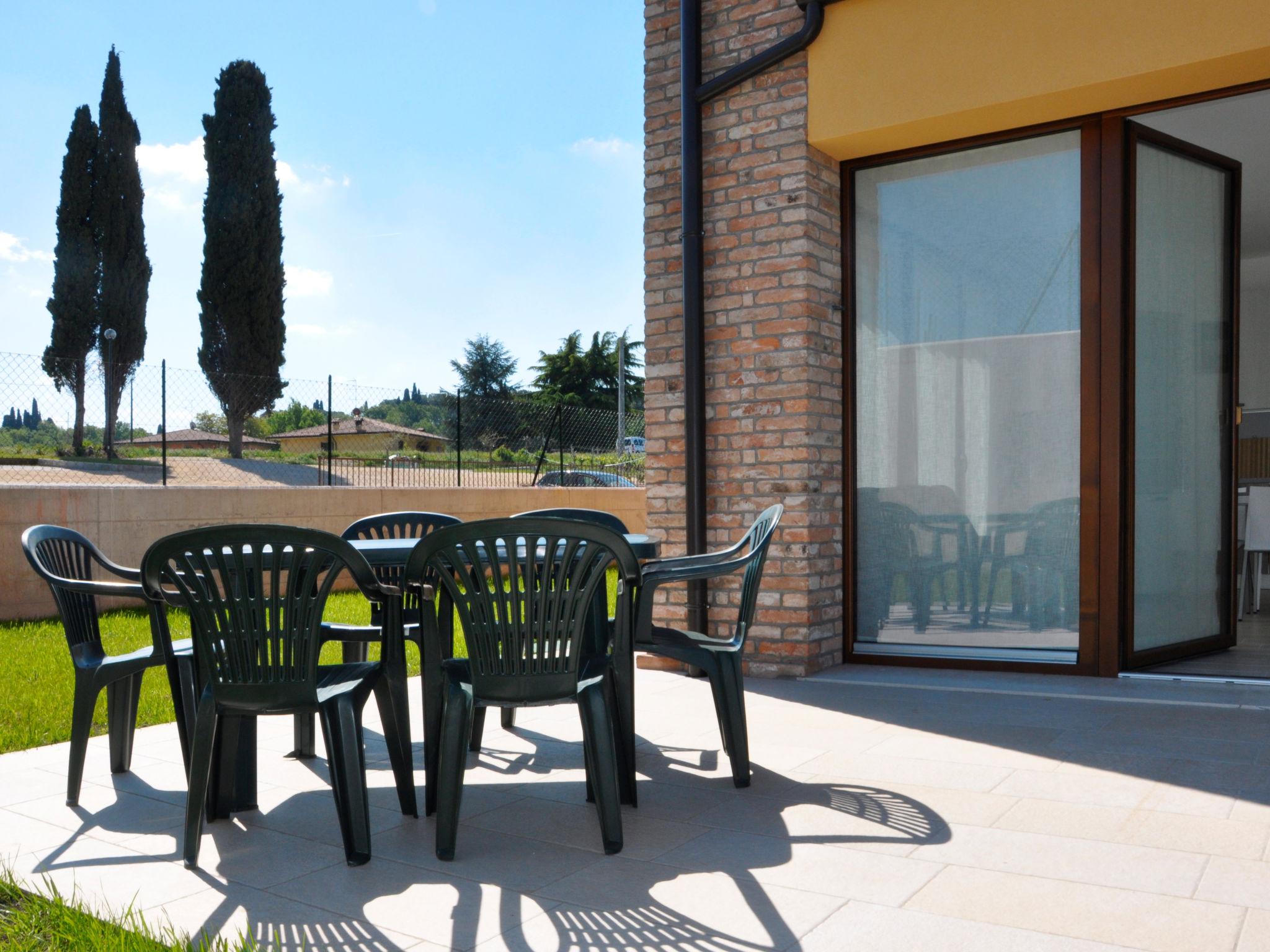 Photo 1 - 3 bedroom Apartment in Lazise with swimming pool and mountain view
