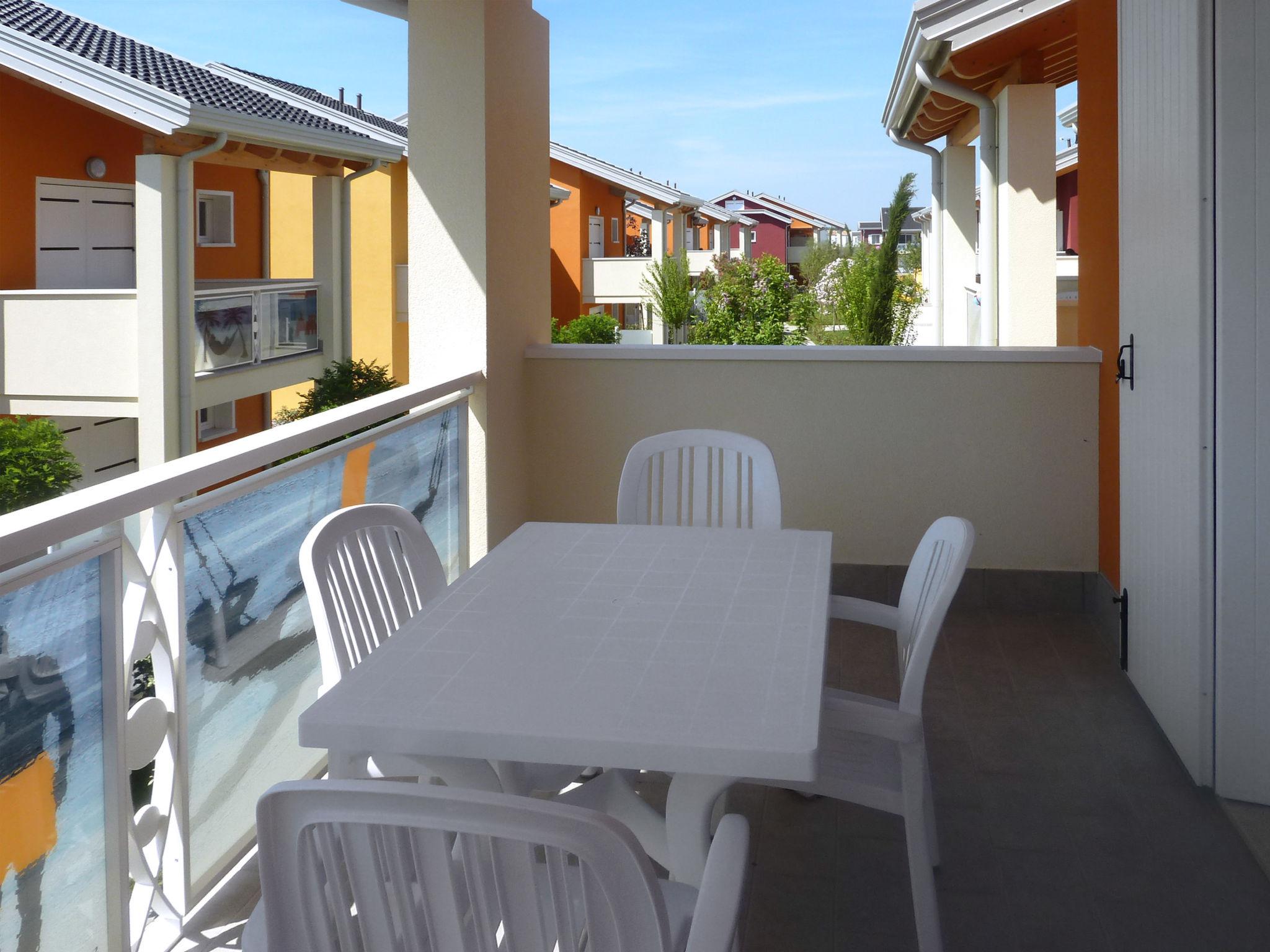 Foto 23 - Appartamento con 3 camere da letto a Jesolo con piscina e vista mare