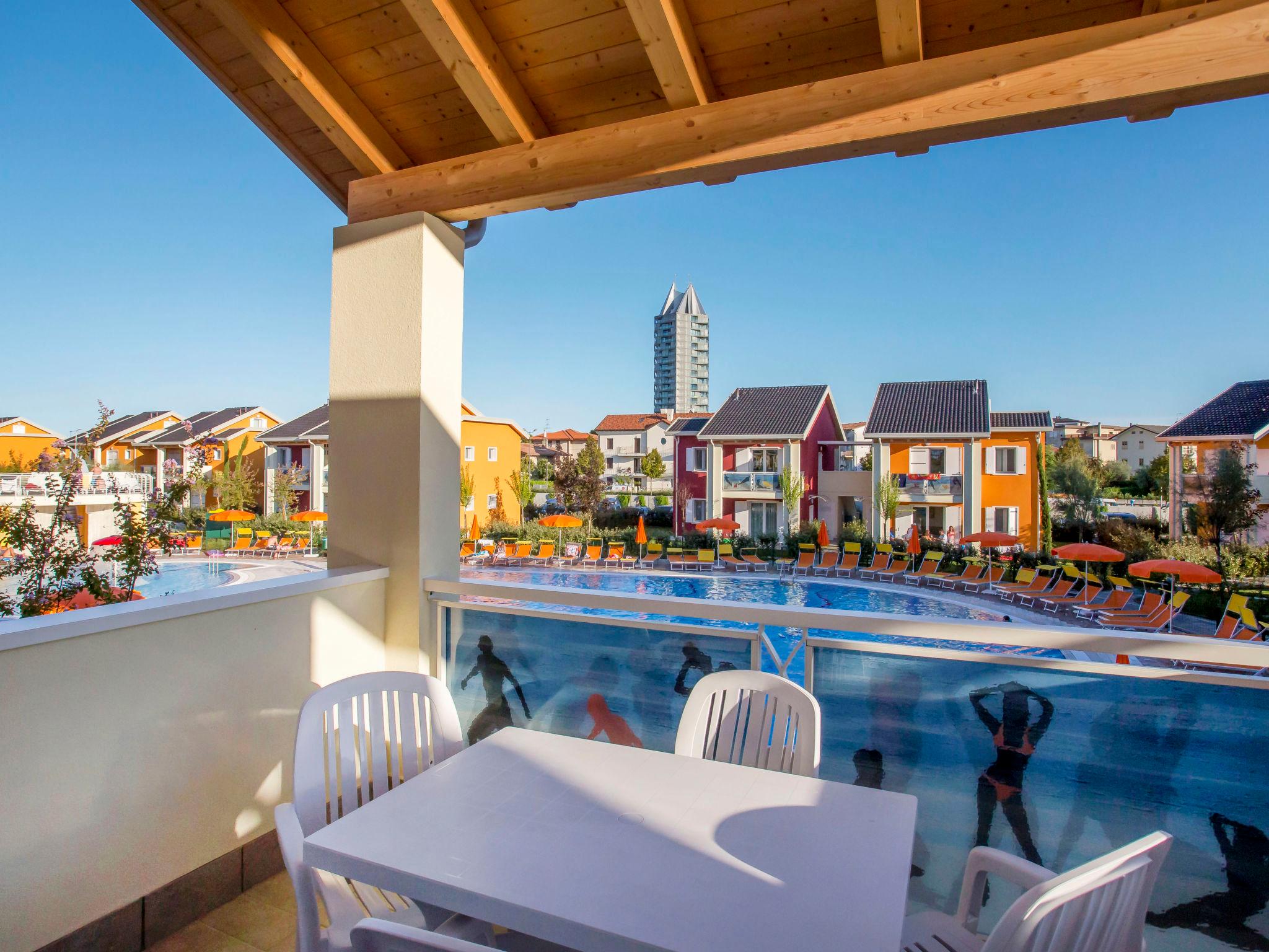 Foto 4 - Apartamento de 3 quartos em Jesolo com piscina e jardim