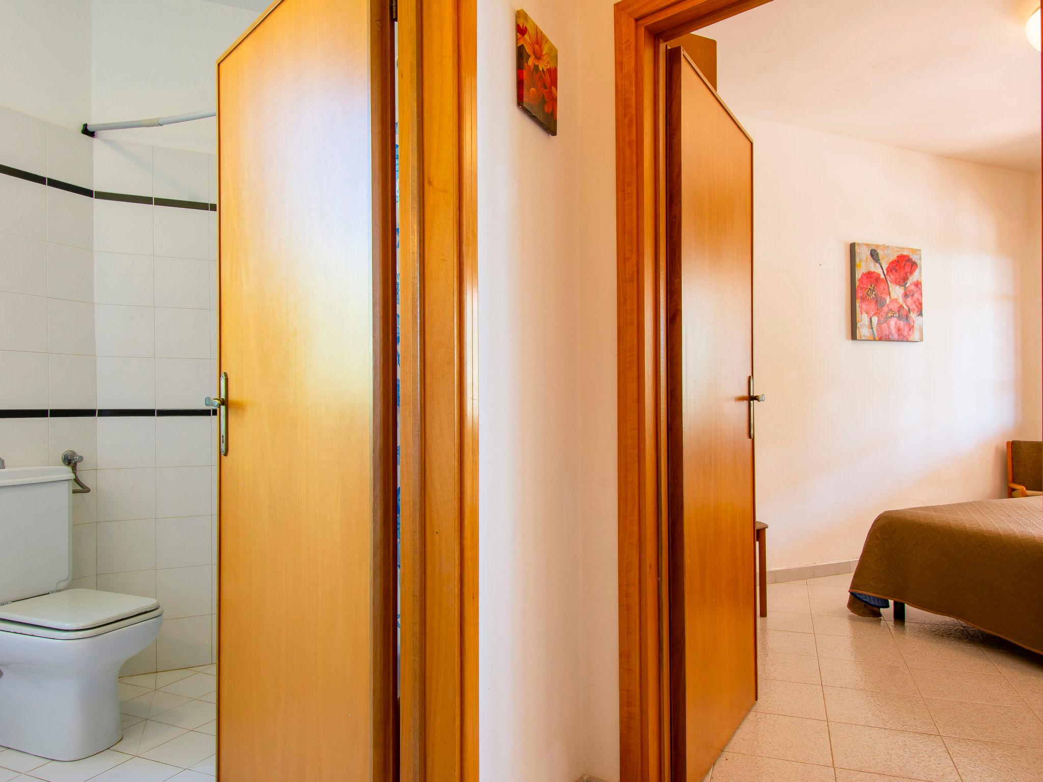 Foto 11 - Apartamento de 2 habitaciones en Casale Marittimo con piscina y vistas al mar