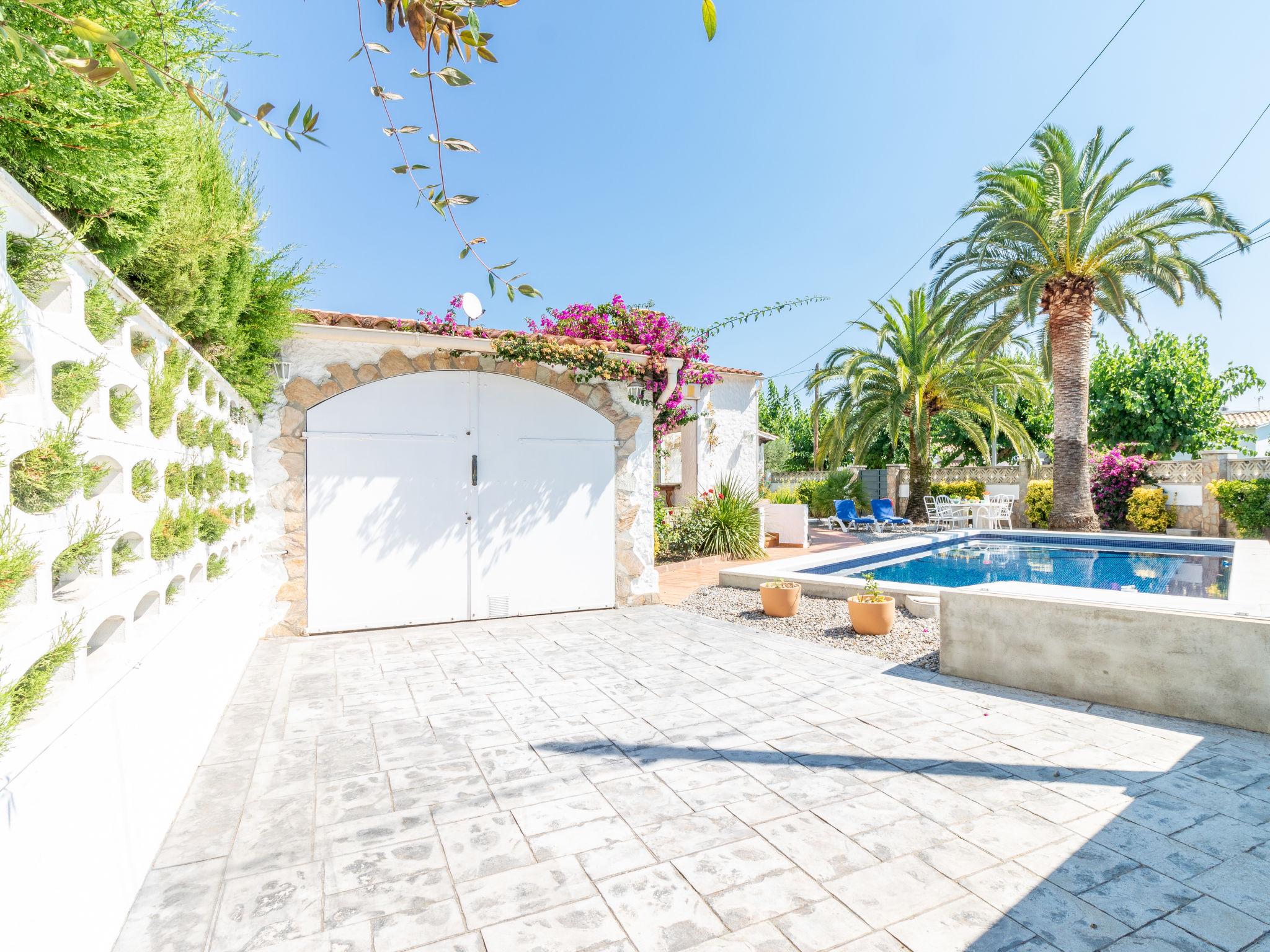 Photo 23 - Maison de 3 chambres à Castelló d'Empúries avec piscine privée et jardin