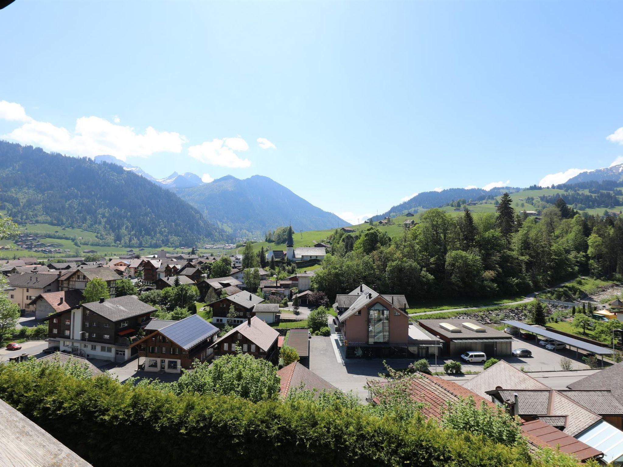 Foto 3 - Apartamento de 2 quartos em Zweisimmen