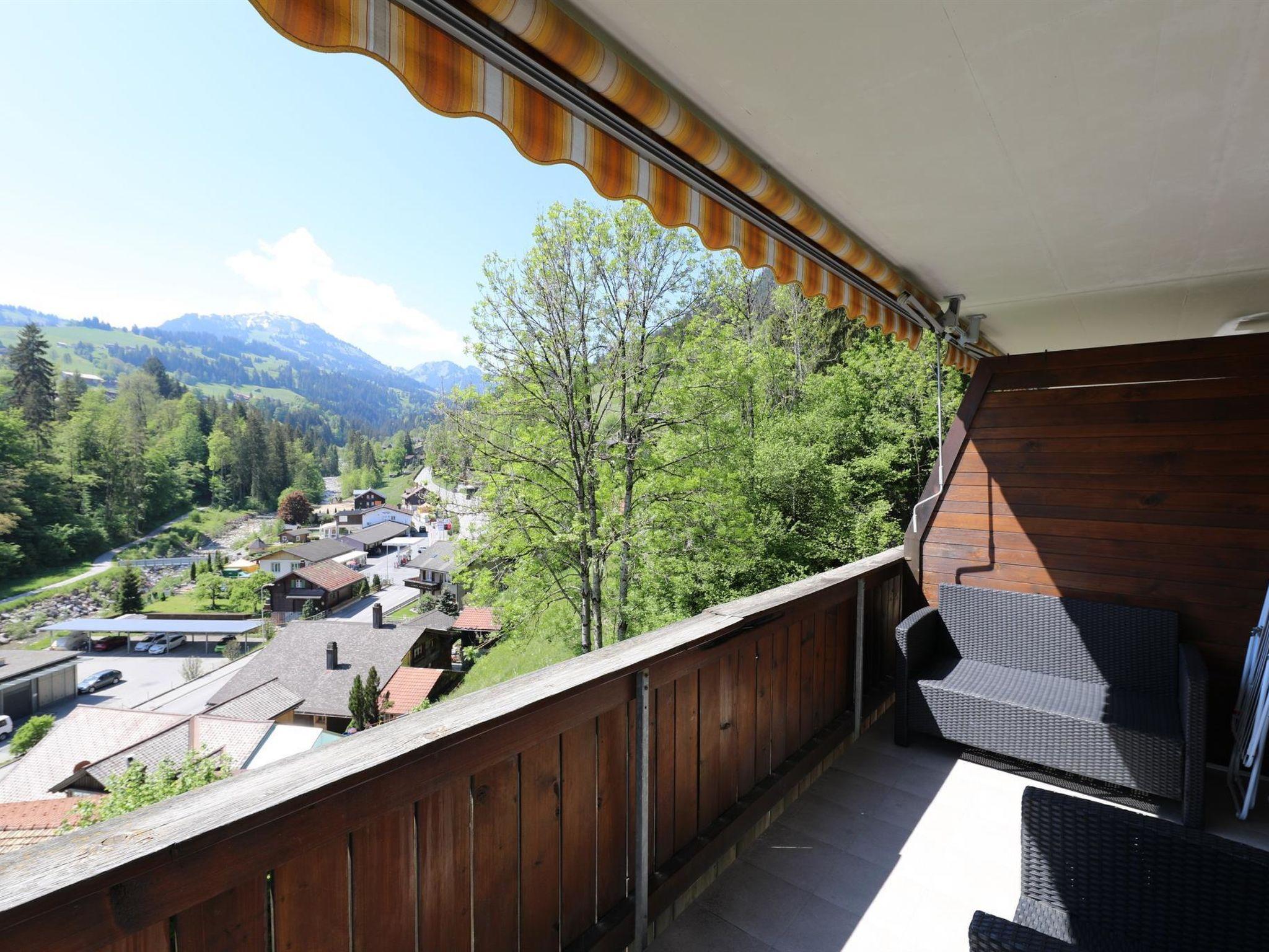 Foto 4 - Apartamento de 2 quartos em Zweisimmen