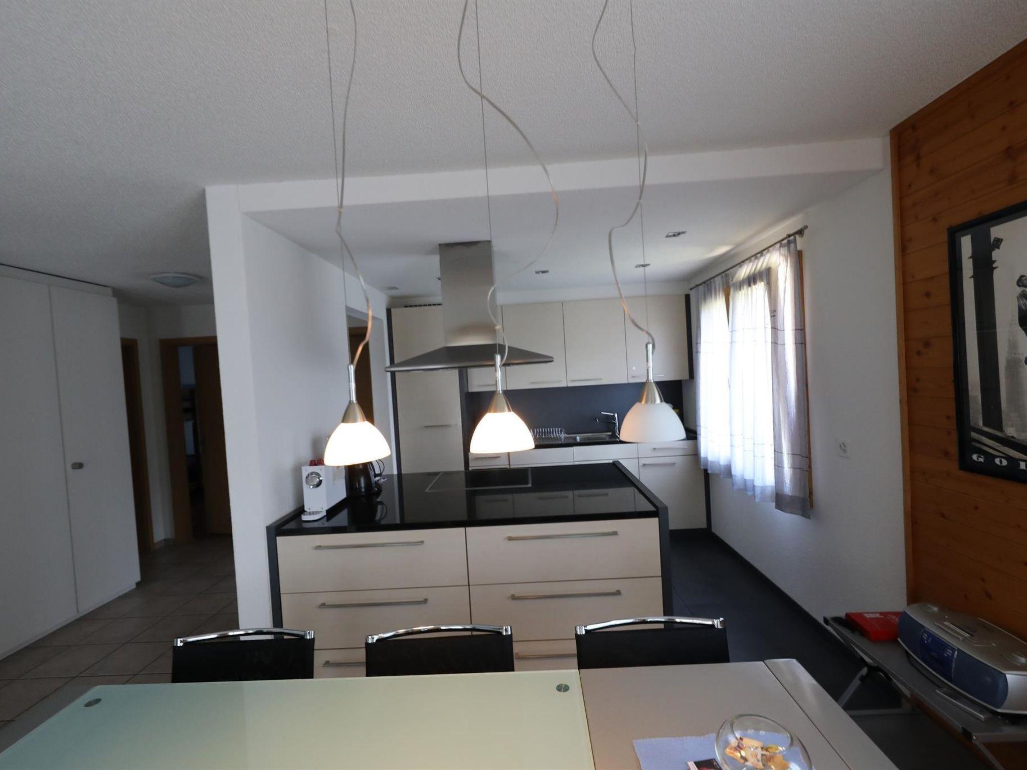 Foto 19 - Apartamento de 2 habitaciones en Zweisimmen