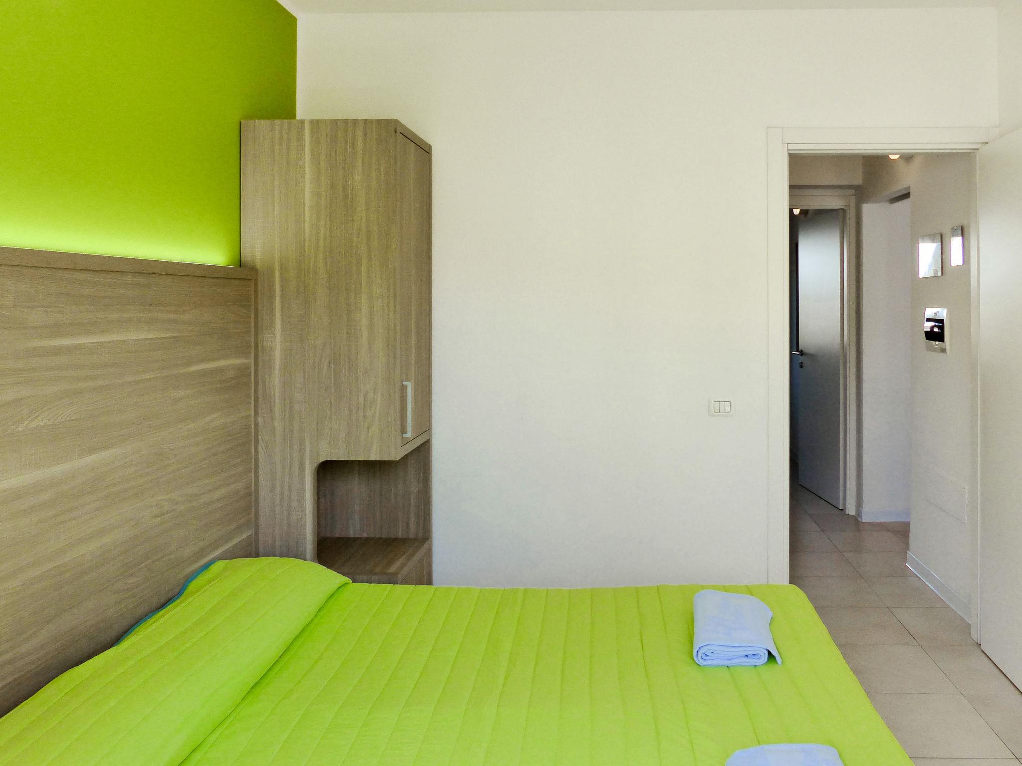 Foto 7 - Apartamento de 2 quartos em Castelnuovo del Garda com piscina e vista para a montanha