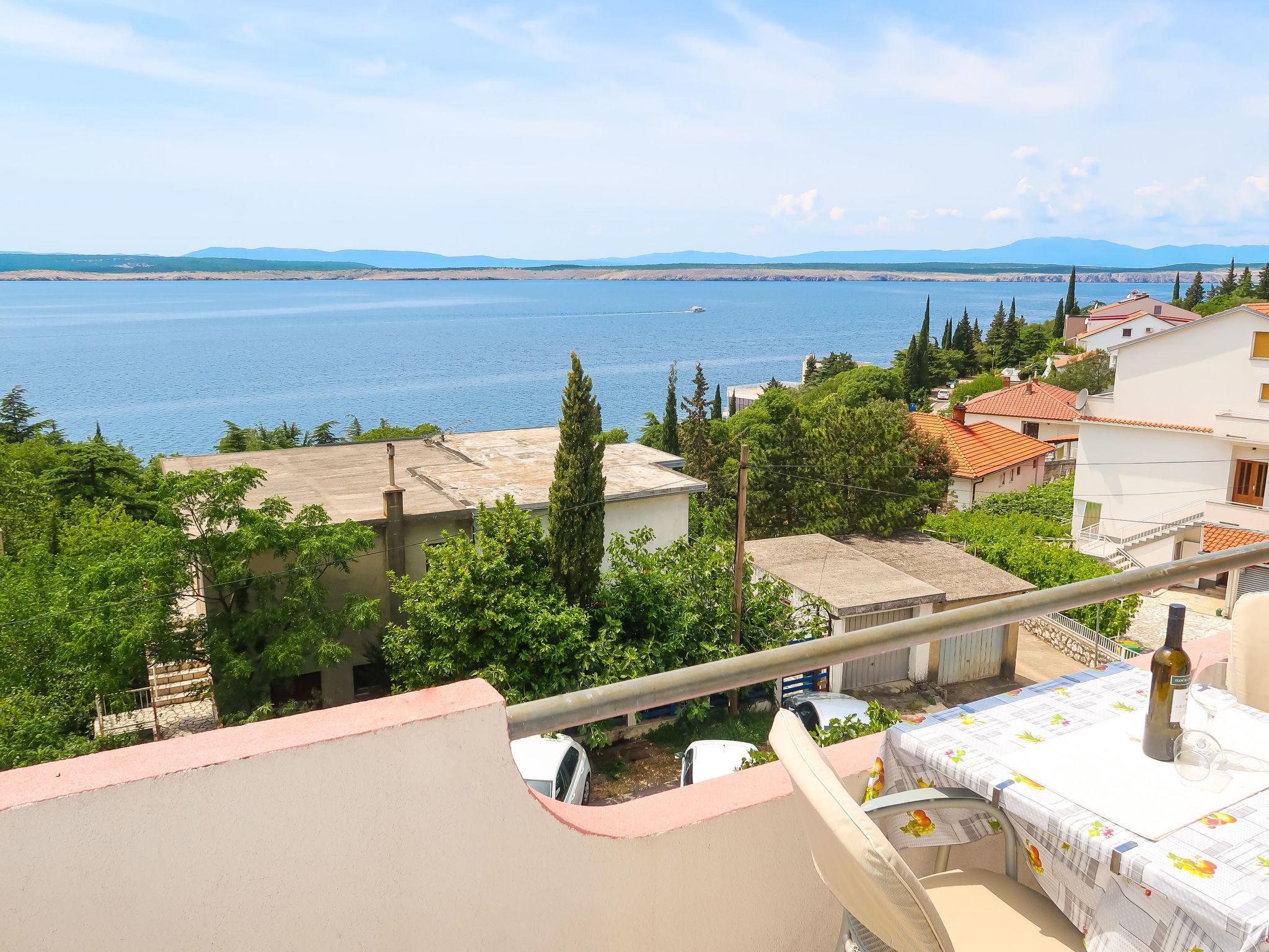 Foto 10 - Apartamento de 1 quarto em Crikvenica com vistas do mar