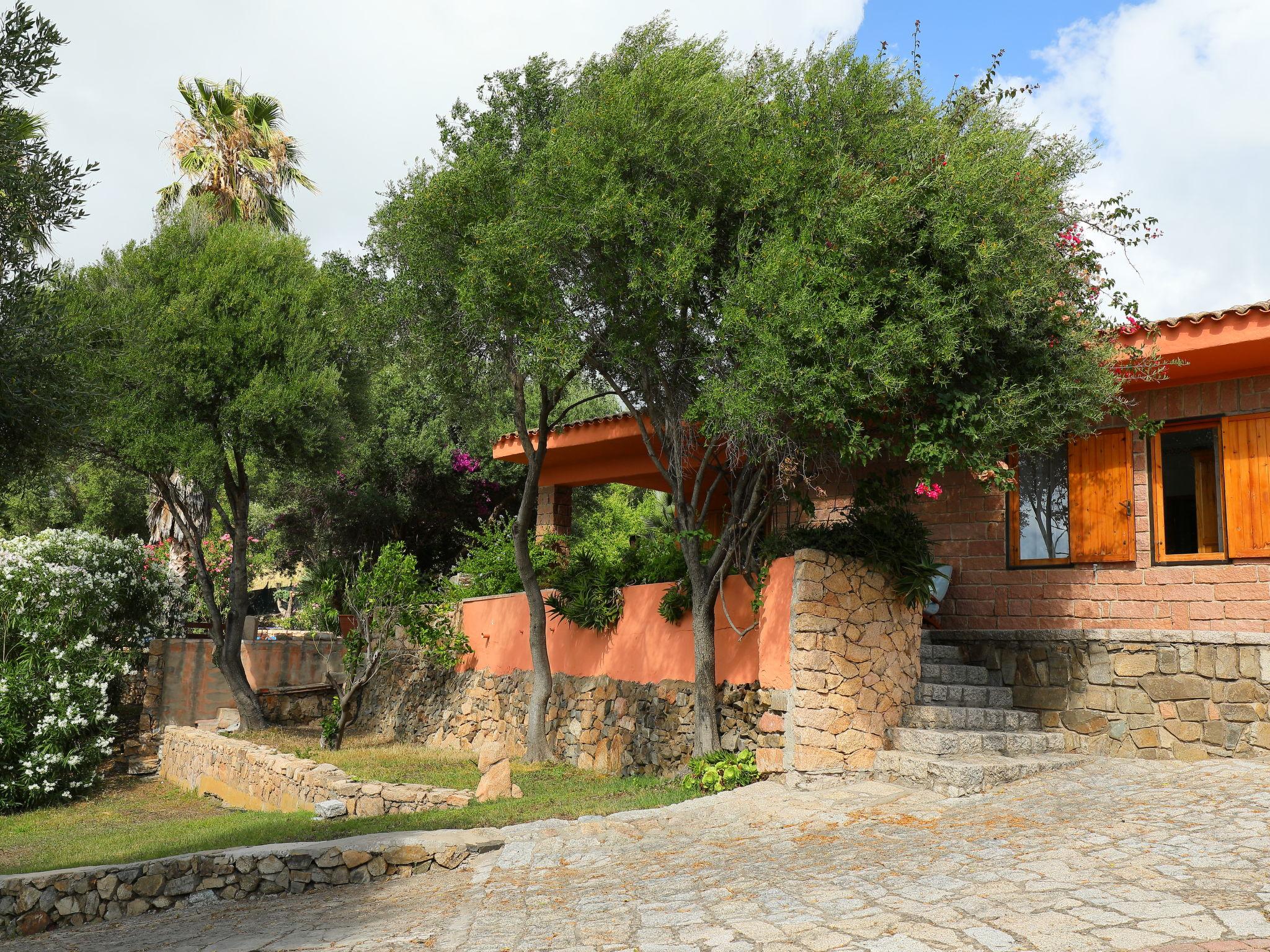 Photo 33 - Maison de 5 chambres à Badesi avec piscine privée et jardin