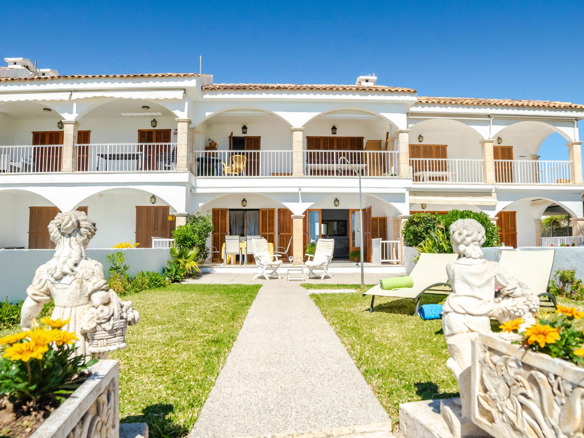 Photo 5 - Appartement de 3 chambres à Alcúdia avec jardin et vues à la mer