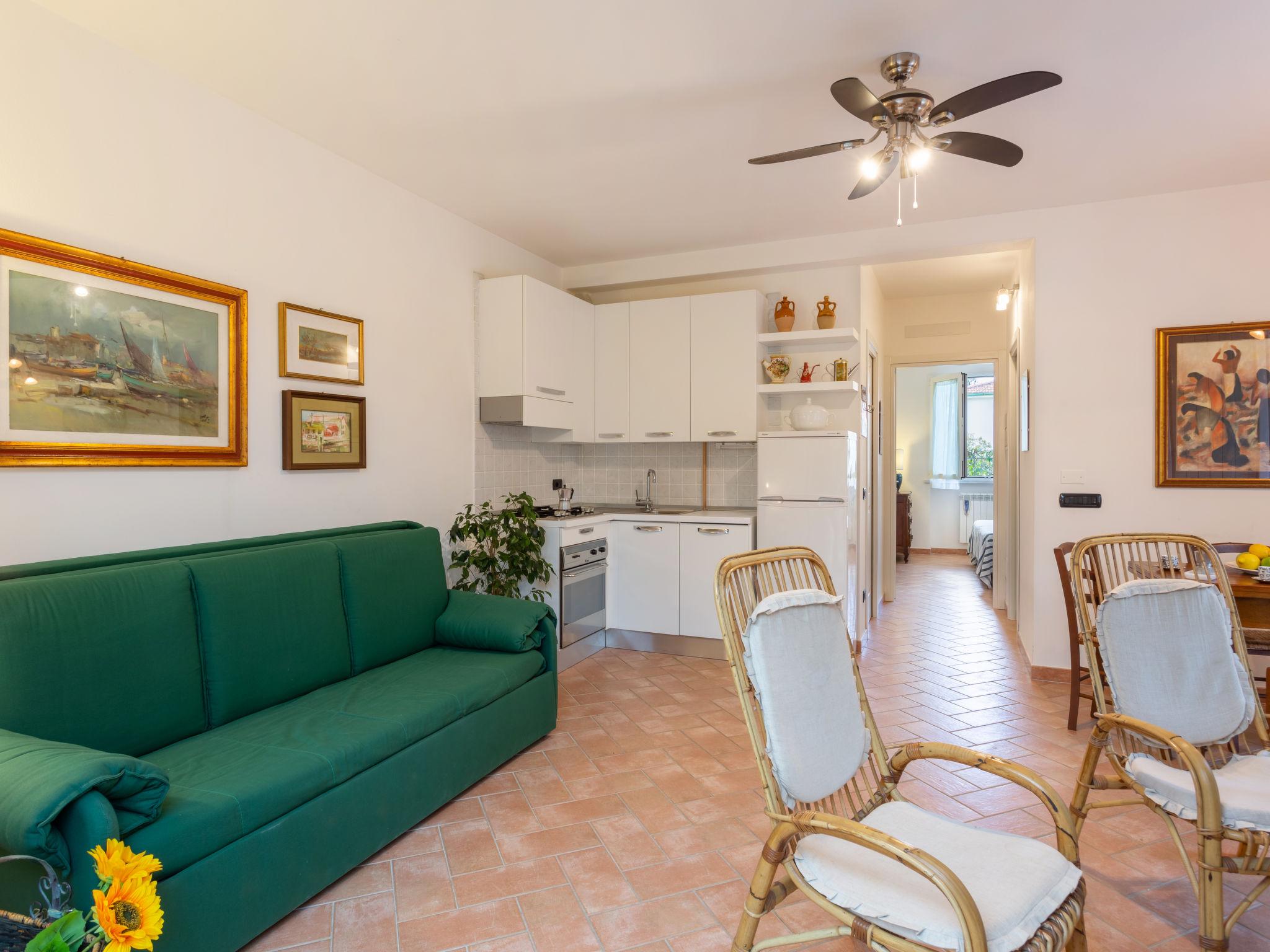 Photo 6 - 1 bedroom Apartment in Pietrasanta with garden and sea view