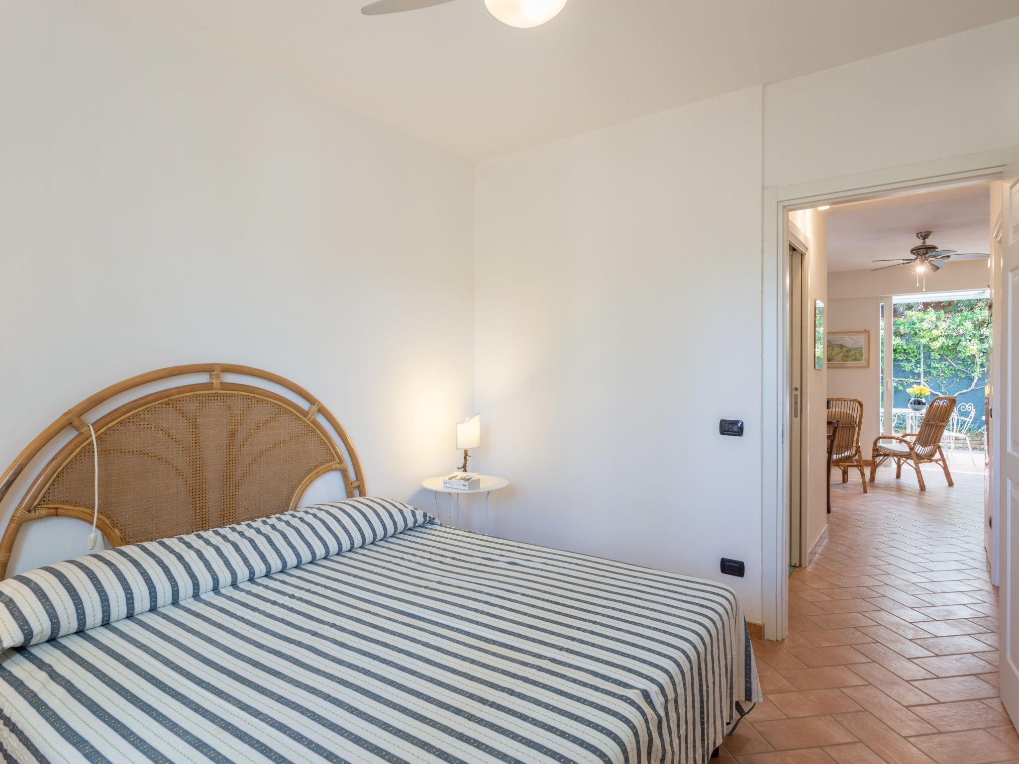 Foto 8 - Apartment mit 1 Schlafzimmer in Pietrasanta mit garten und blick aufs meer