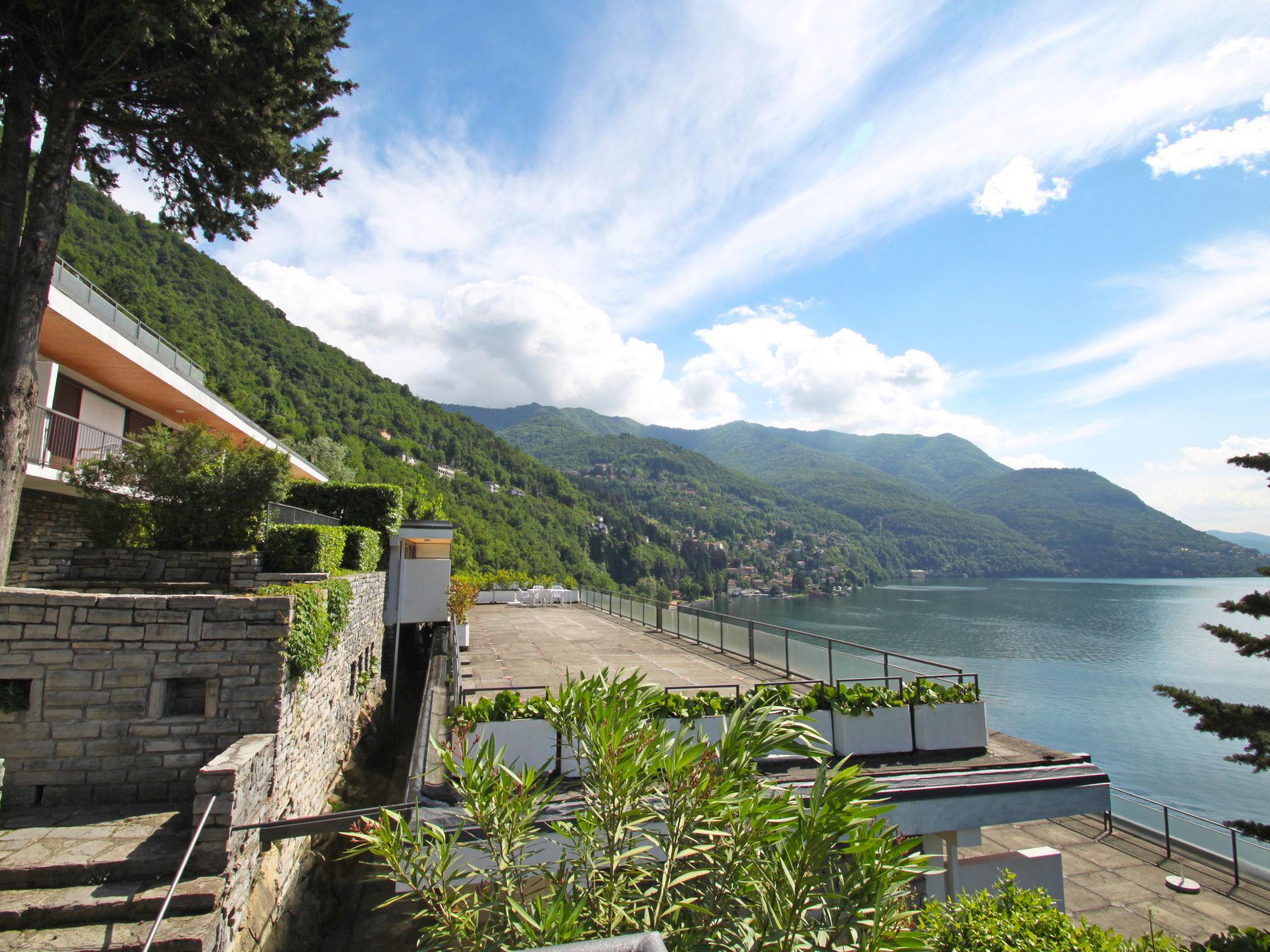 Foto 2 - Appartamento con 2 camere da letto a Faggeto Lario con piscina e vista sulle montagne