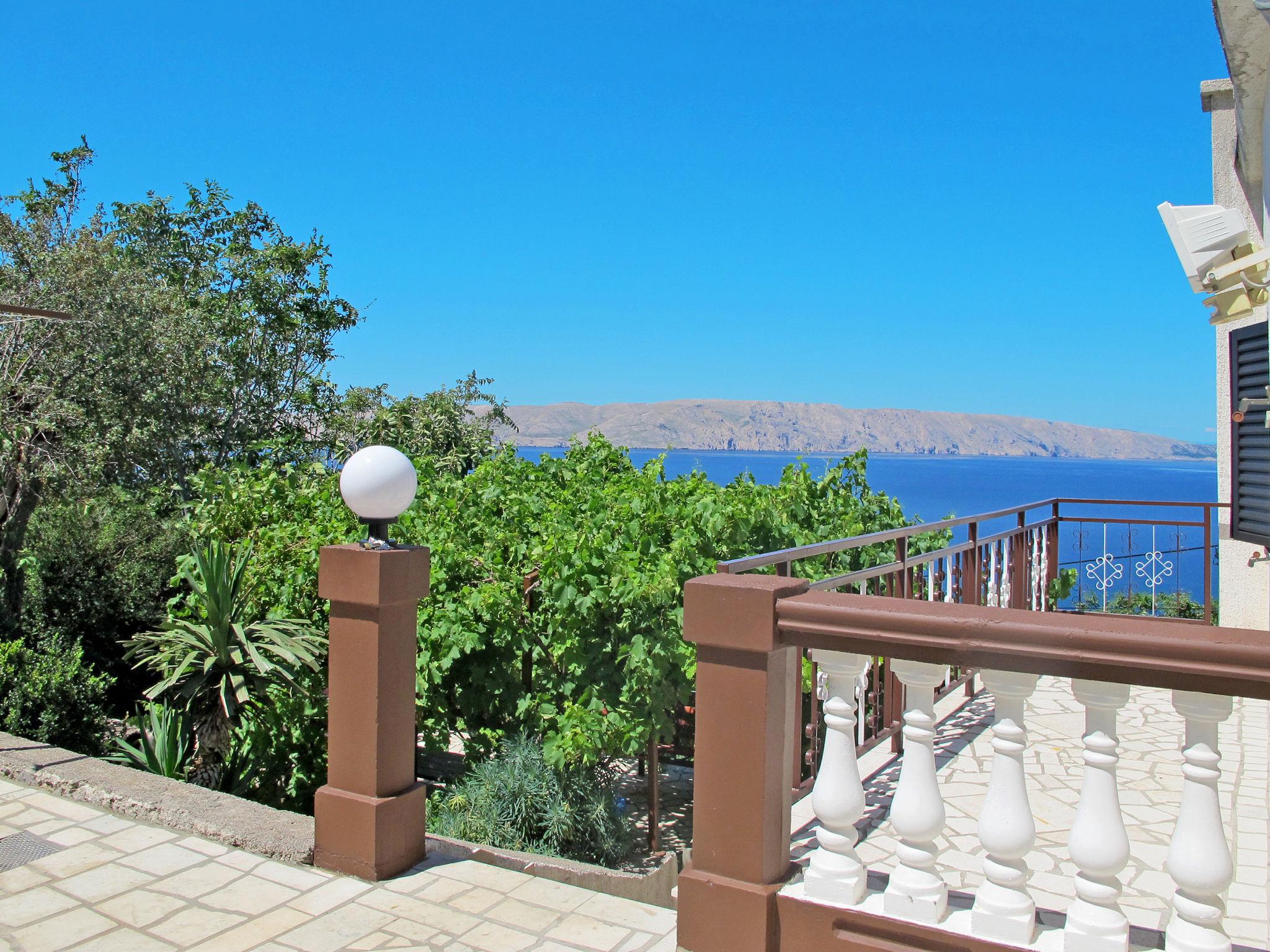 Photo 8 - 2 bedroom Apartment in Senj with garden and terrace