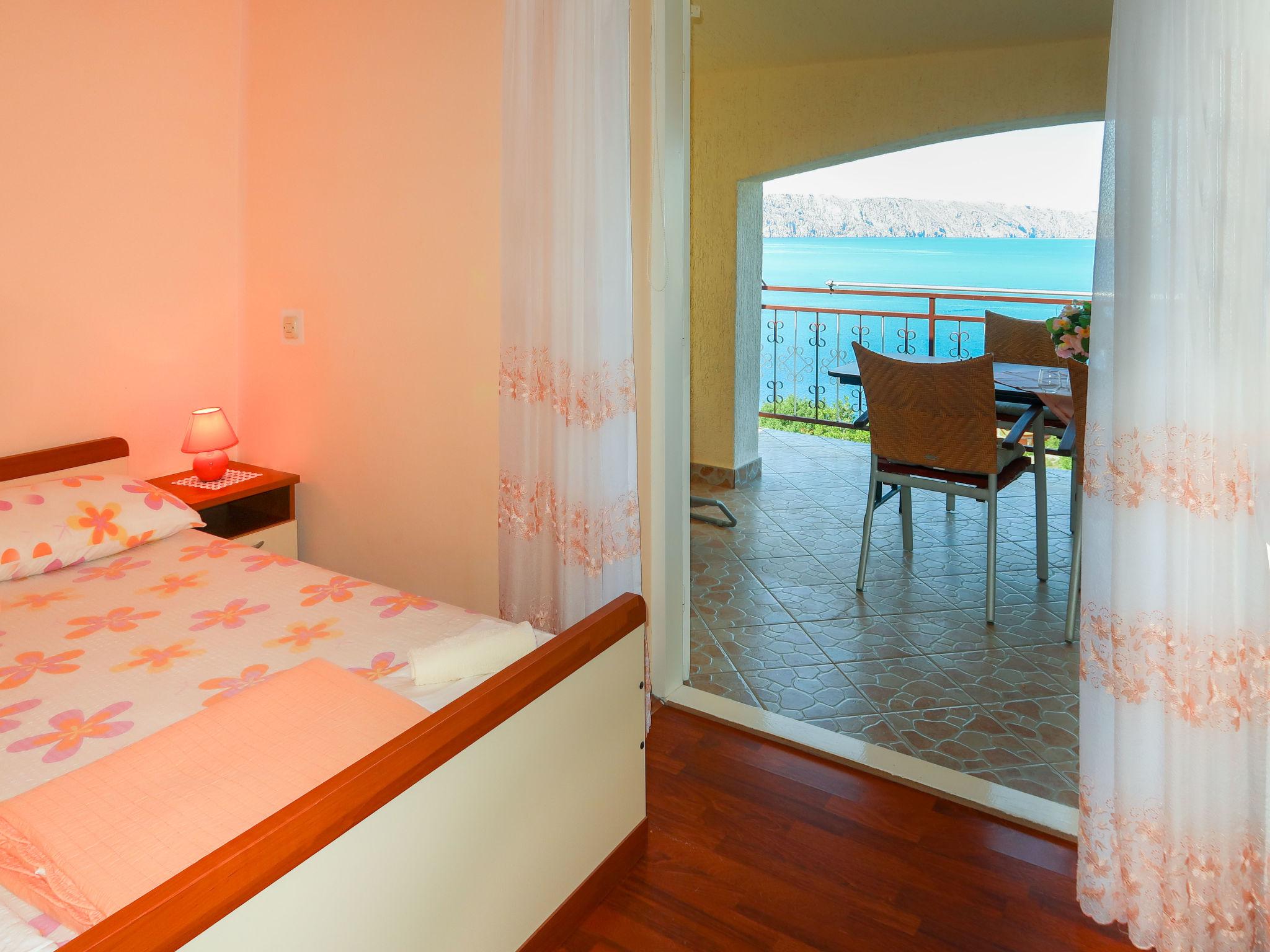 Photo 12 - 2 bedroom Apartment in Senj with garden and sea view