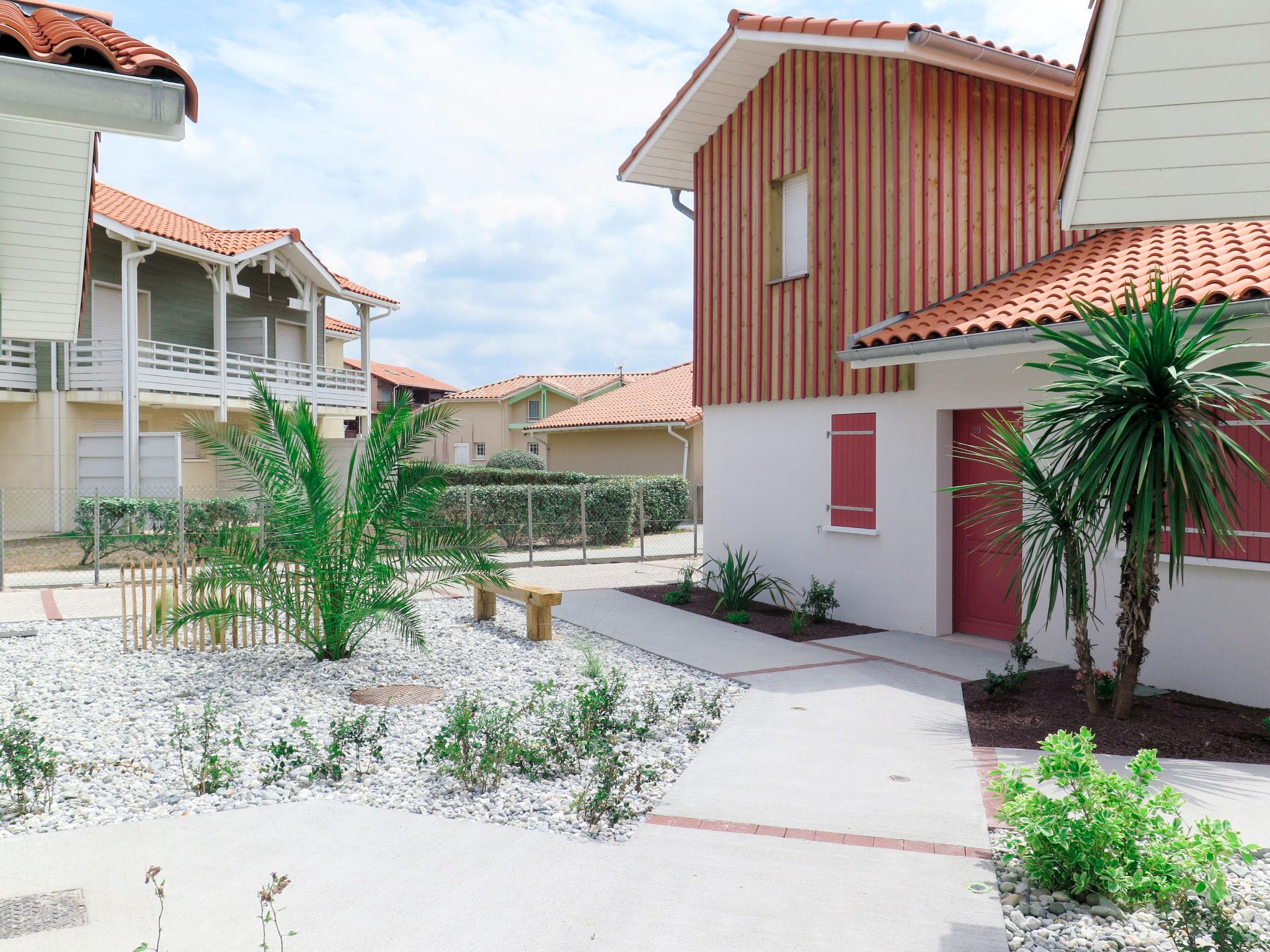 Photo 15 - Maison de 2 chambres à Biscarrosse avec piscine et vues à la mer