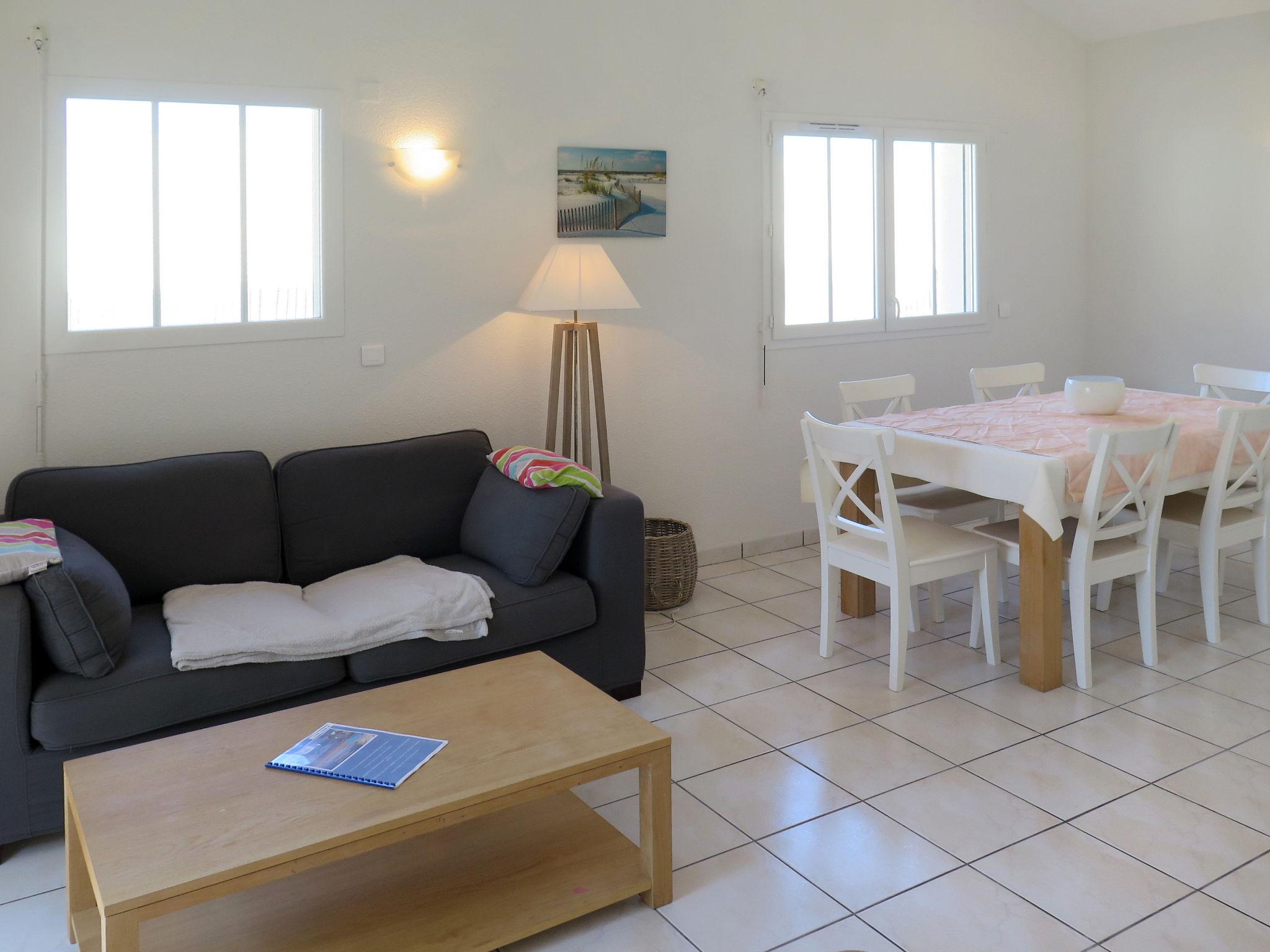 Photo 3 - 3 bedroom House in Biscarrosse with swimming pool and sea view