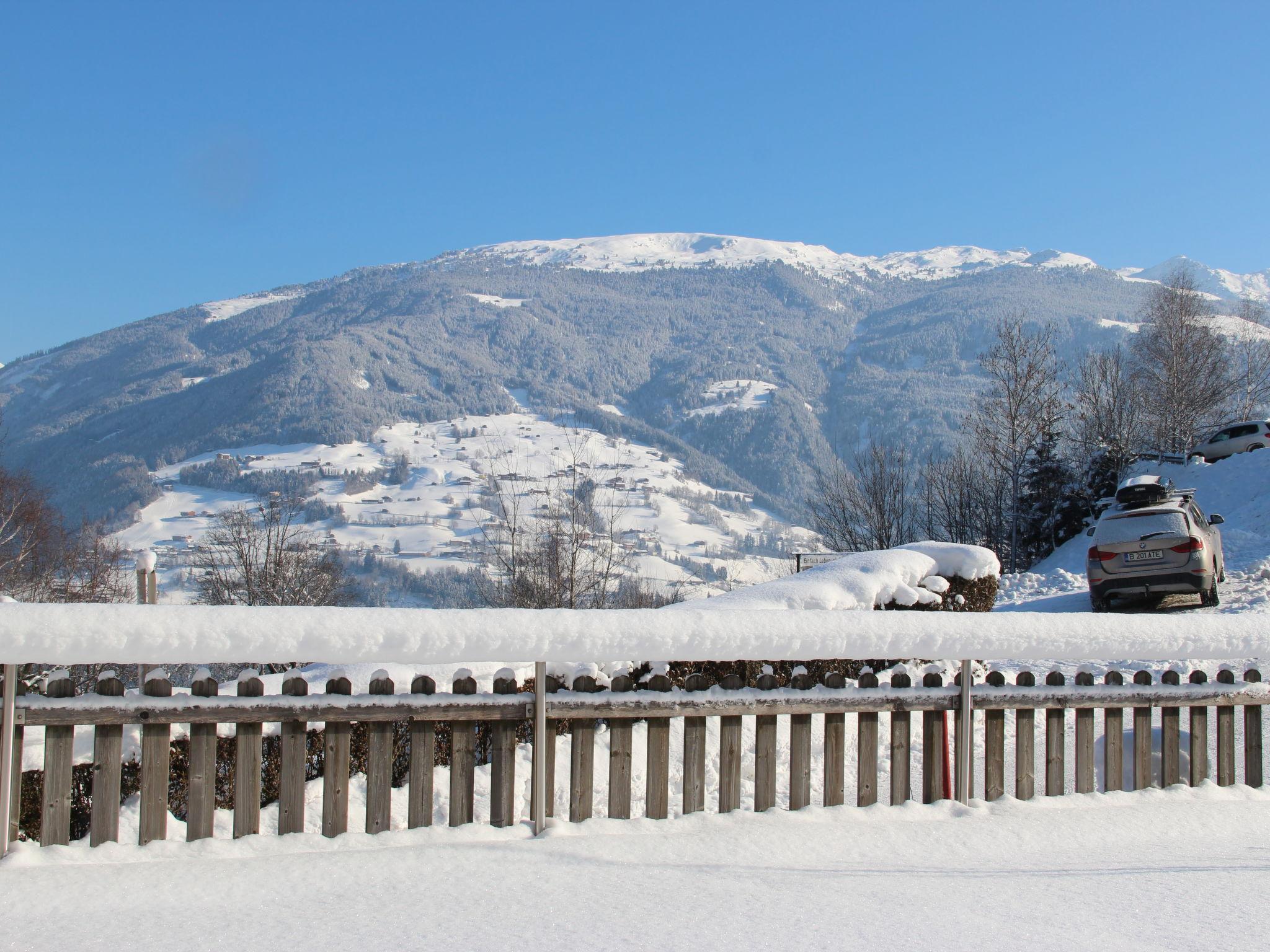 Foto 30 - Apartamento de 3 quartos em Kaltenbach com jardim e terraço