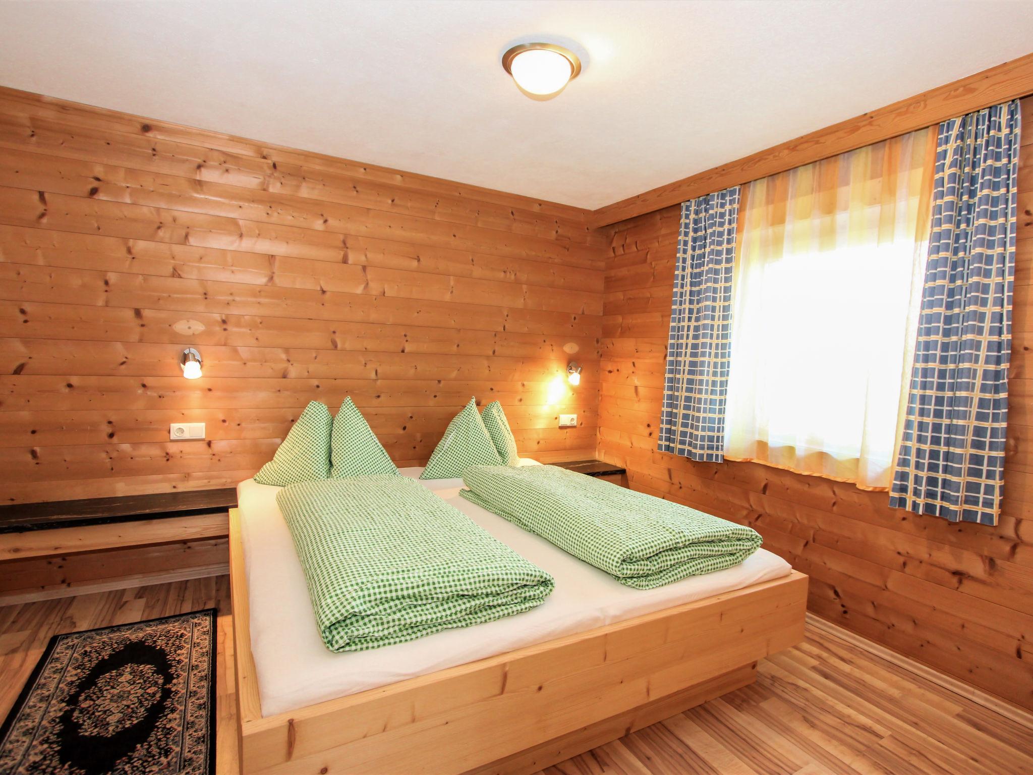 Foto 3 - Appartamento con 3 camere da letto a Kaltenbach con giardino e vista sulle montagne